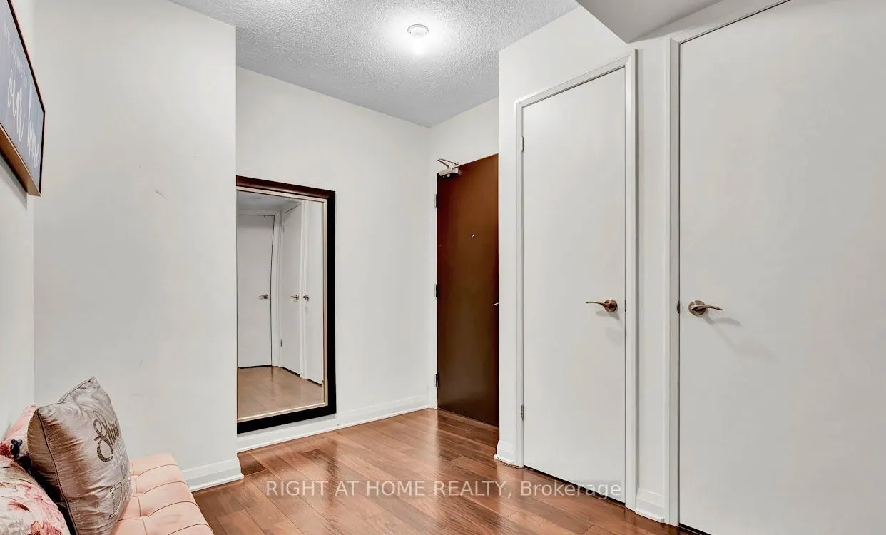 5 Valhalla Inn Road, #1804