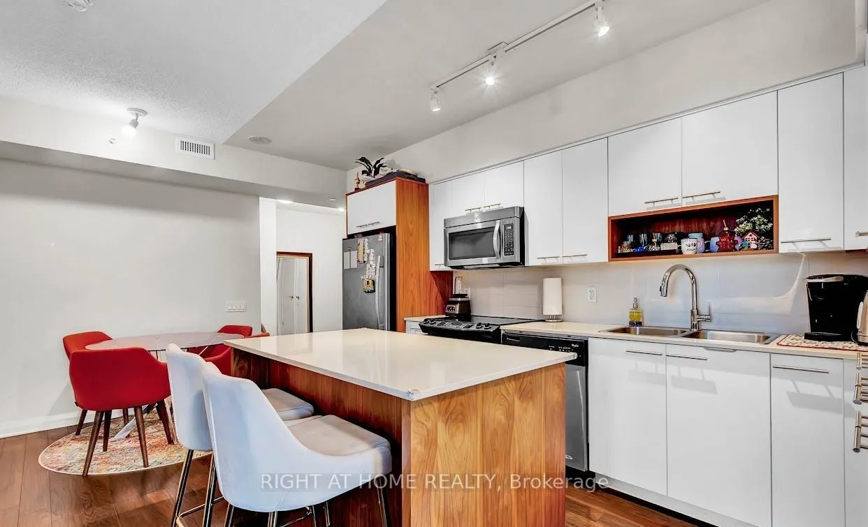 5 Valhalla Inn Road, #1804