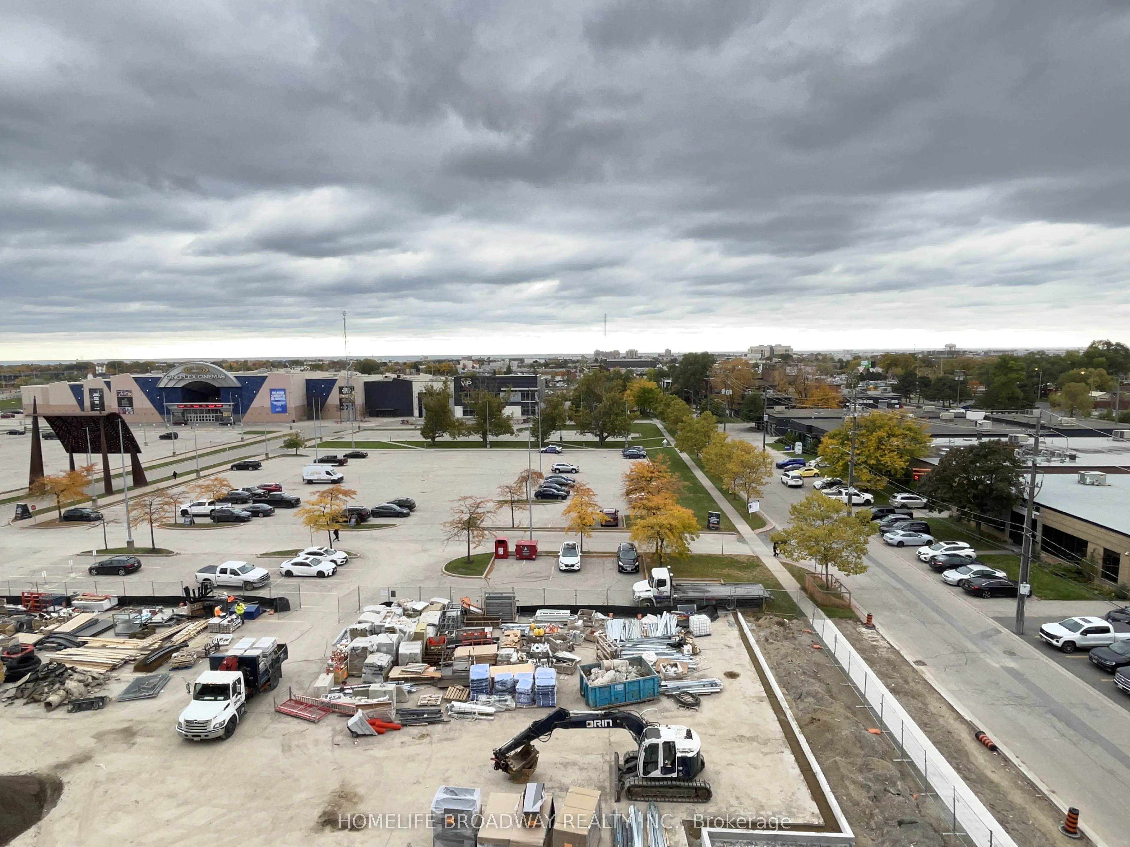 1037 The Queensway, #511