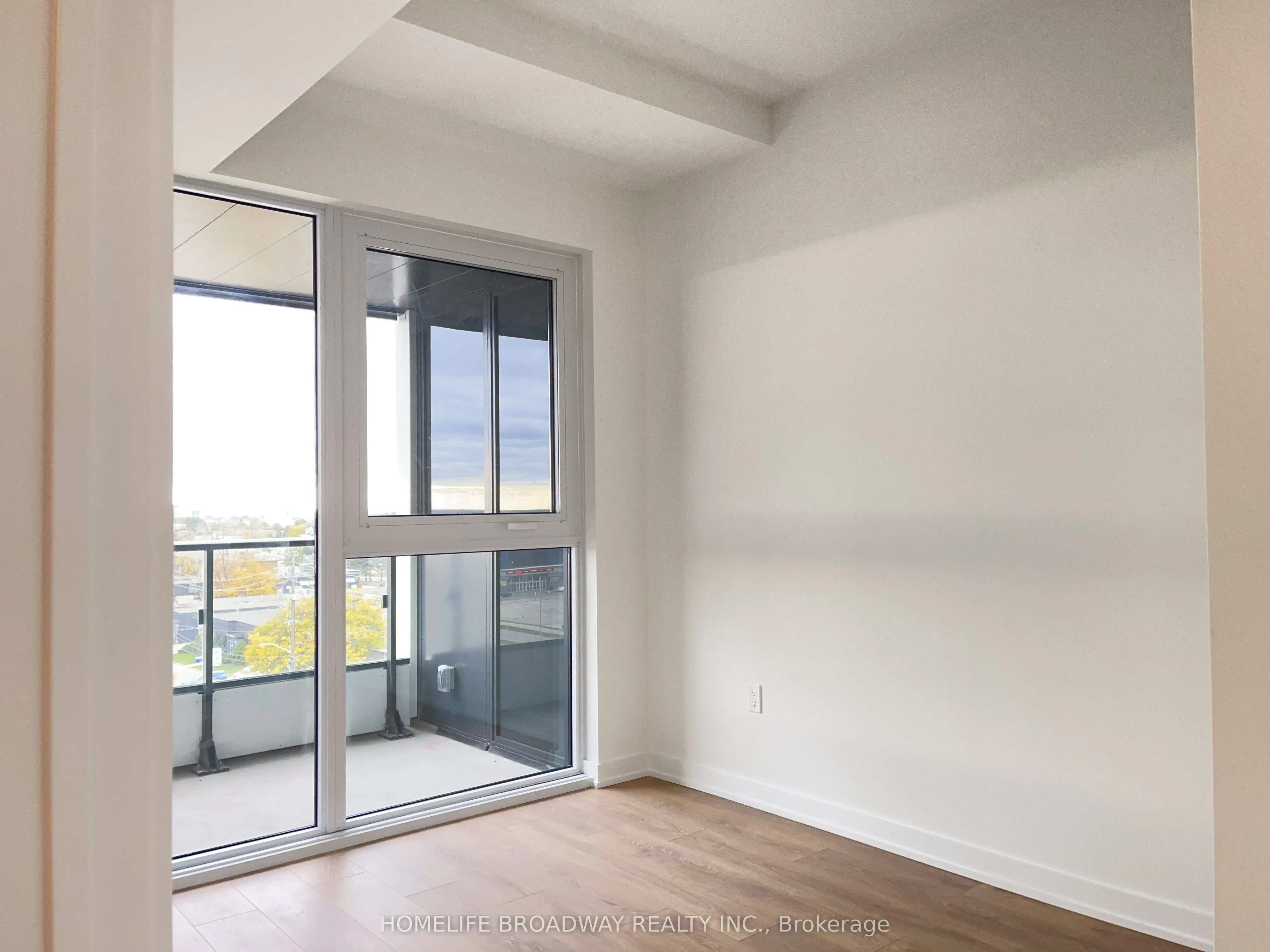 1037 The Queensway, #511