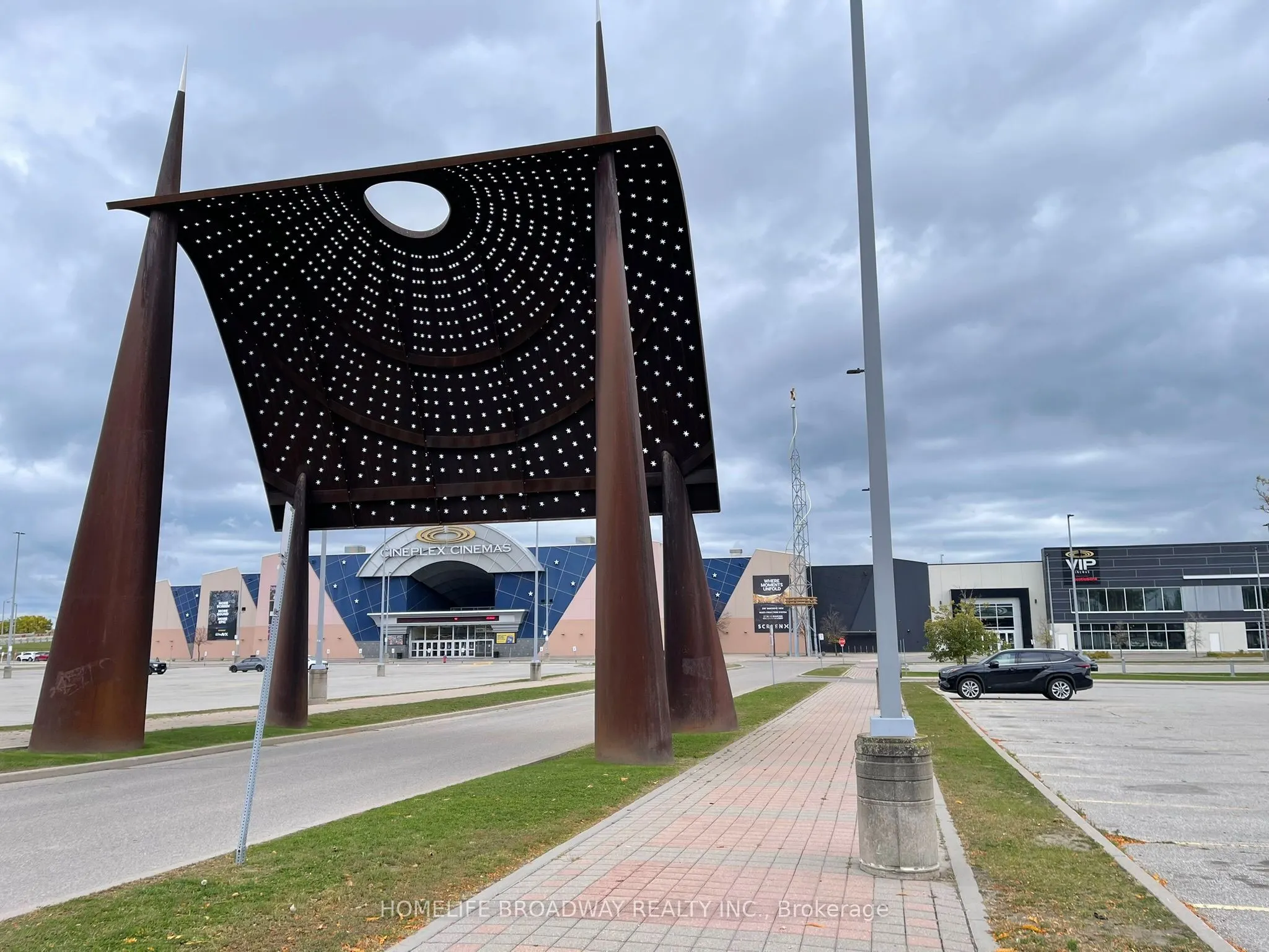 1037 The Queensway, #511