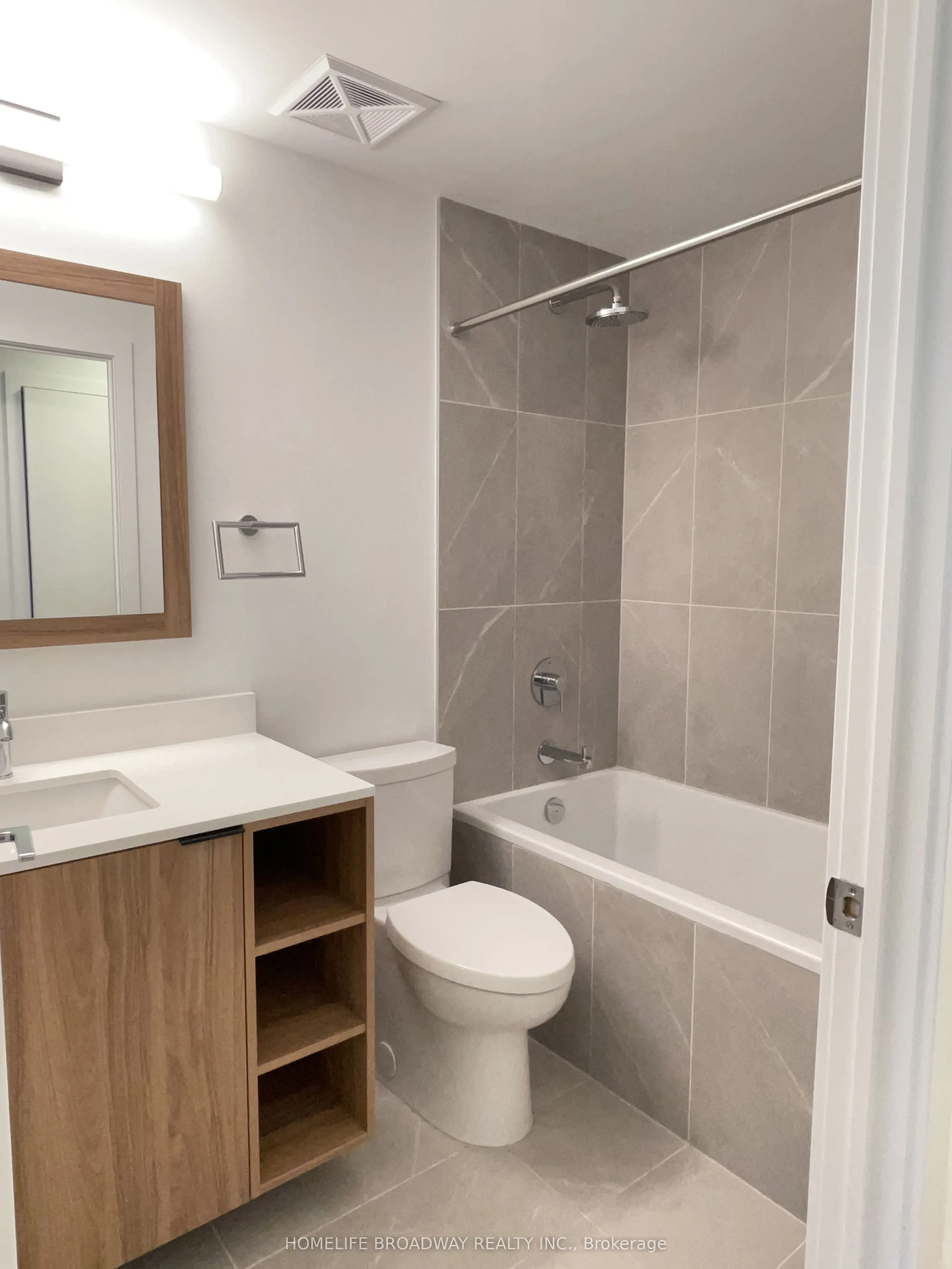 1037 The Queensway, #511