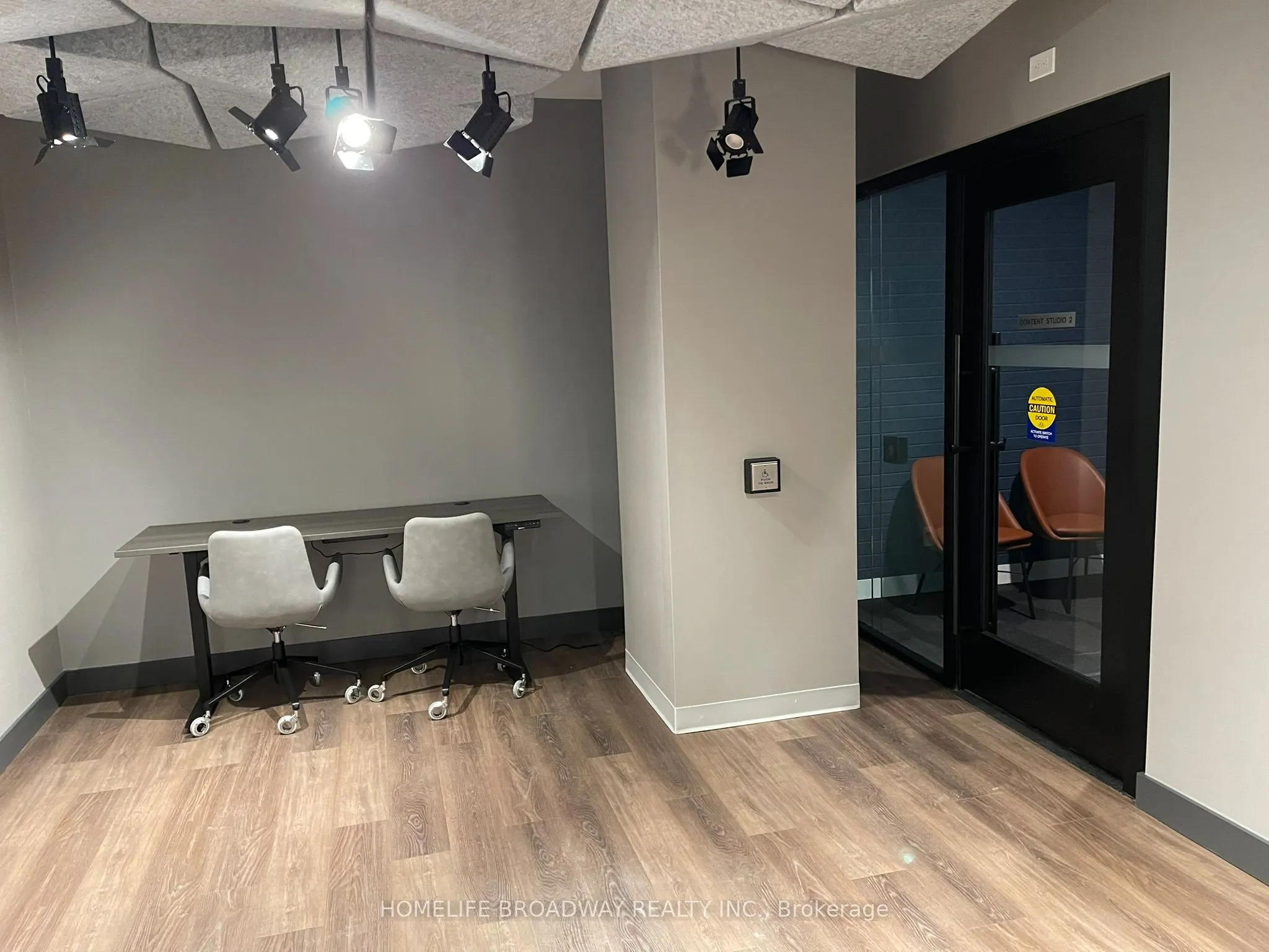 1037 The Queensway, #511