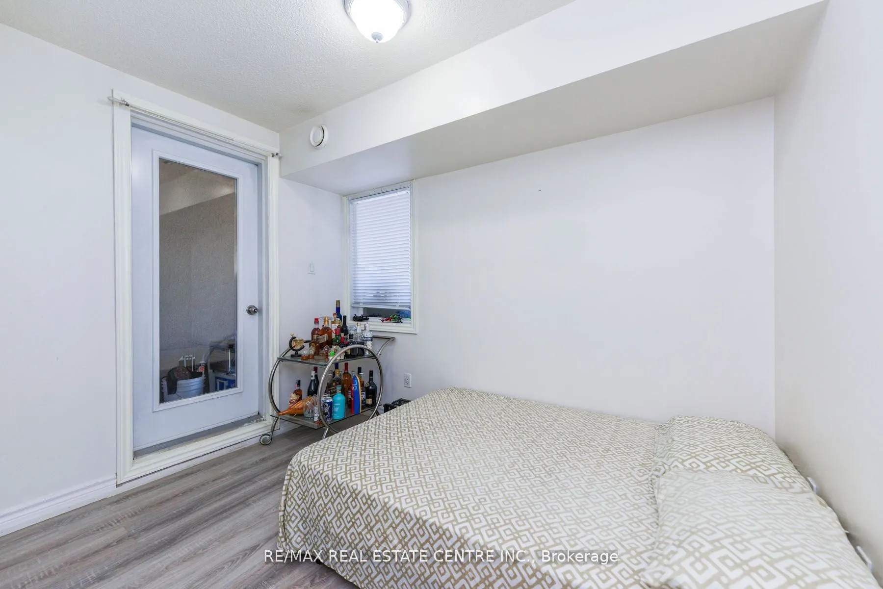 7405 Goreway Drive, #520