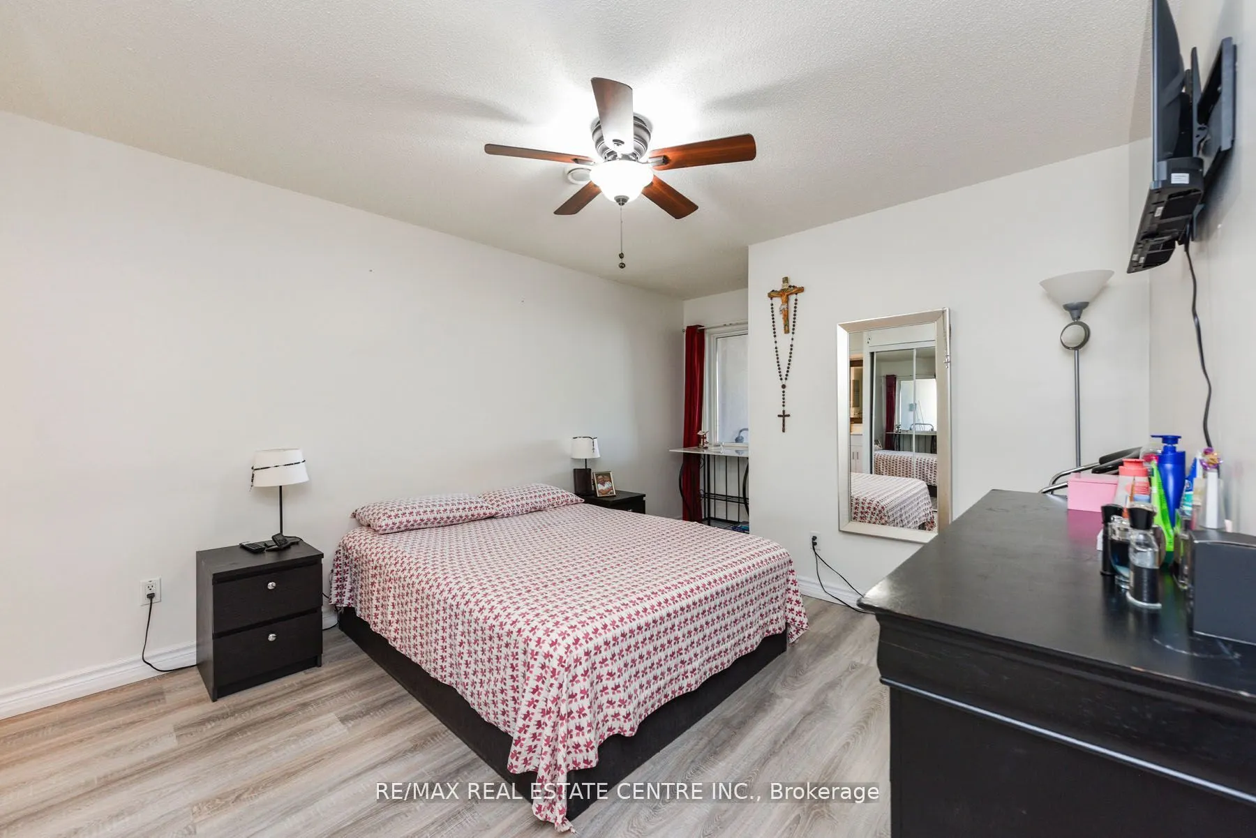 7405 Goreway Drive, #520