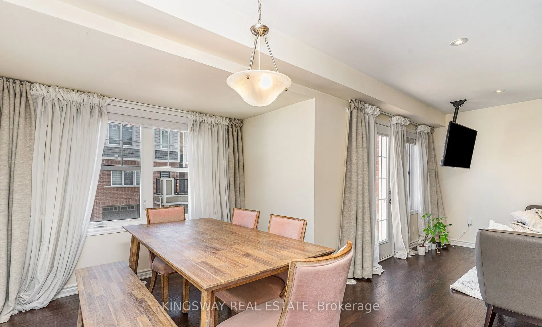 1000 Asleton Boulevard N, #47