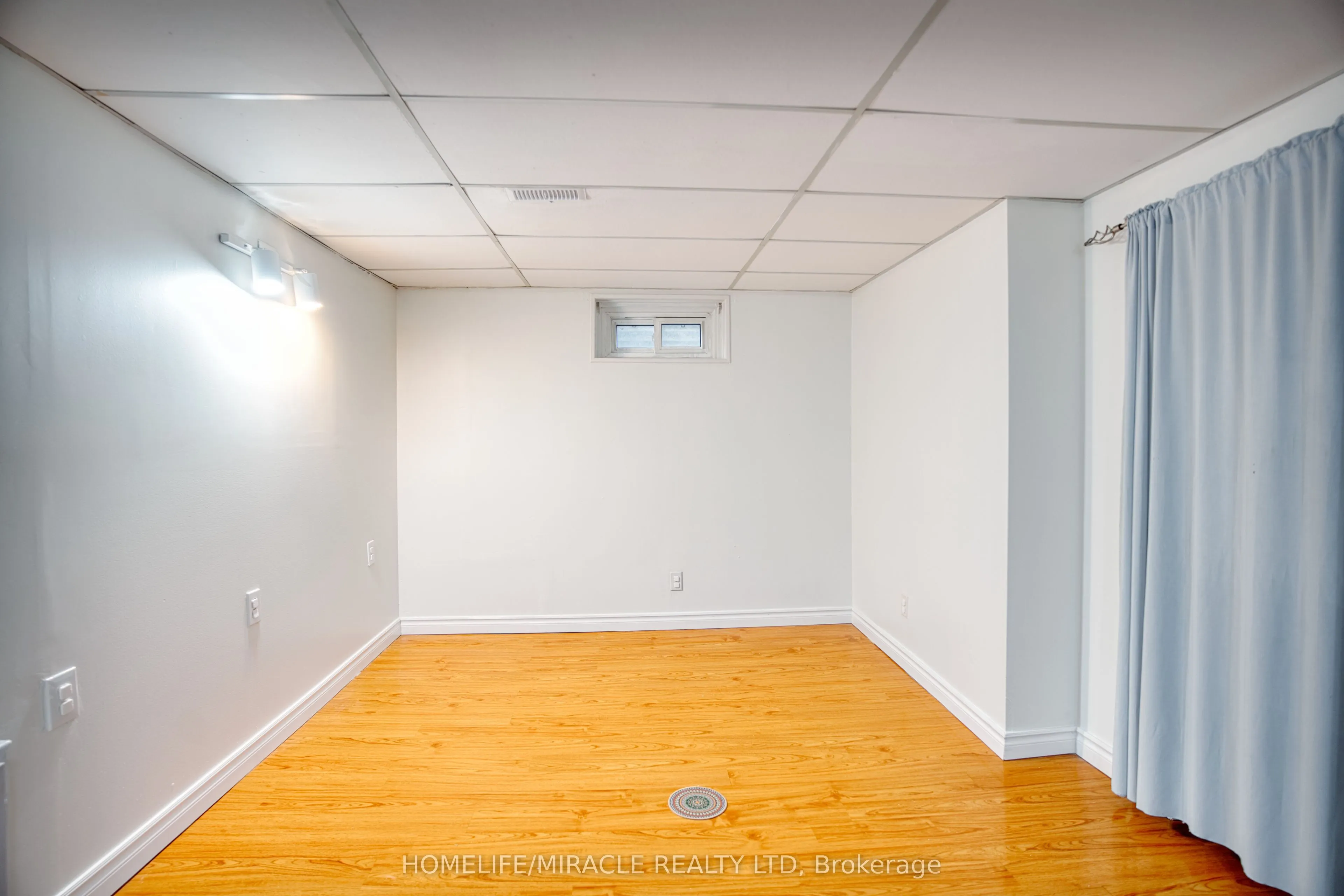 3353 Martins Pine Crescent, #409