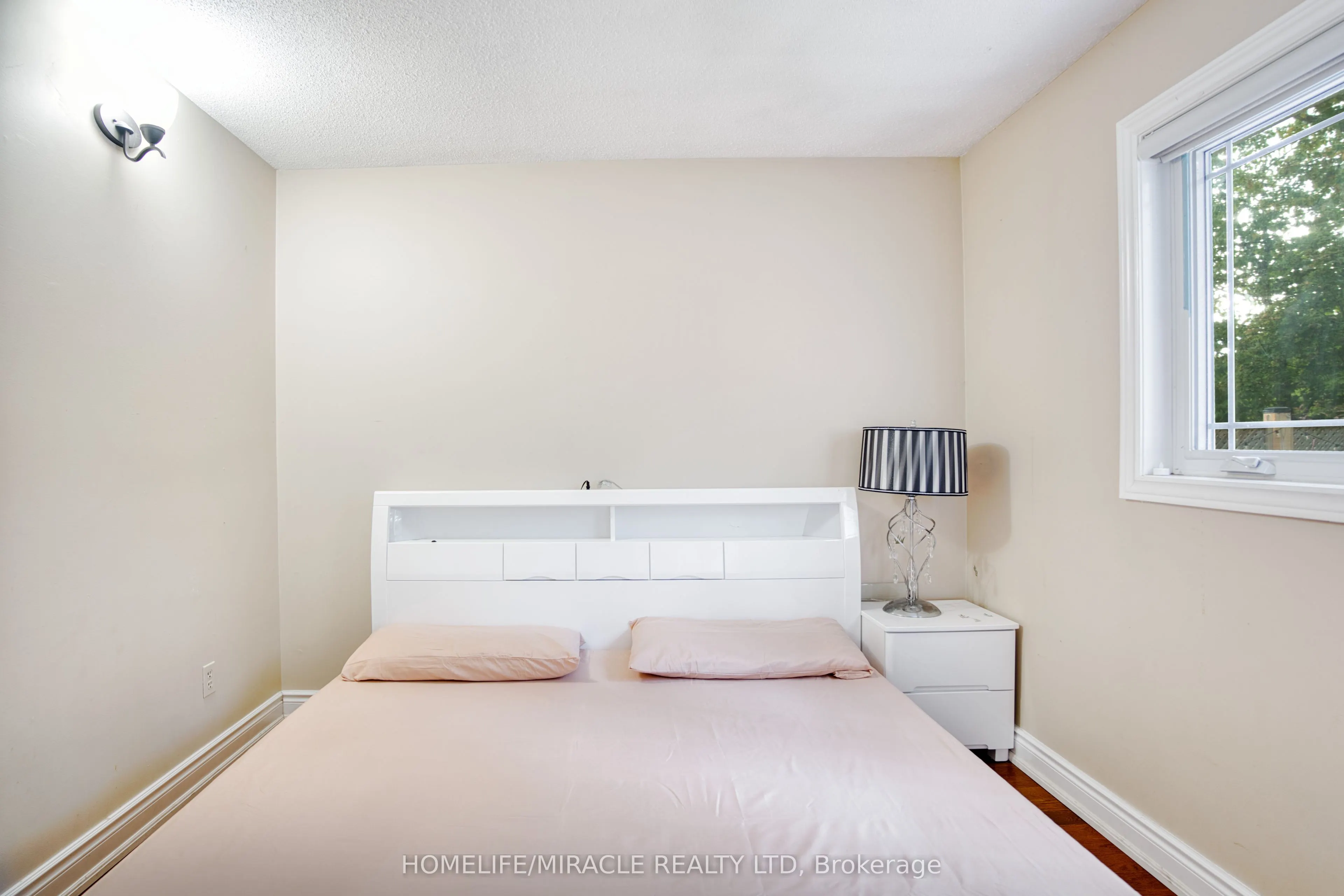 3353 Martins Pine Crescent, #409