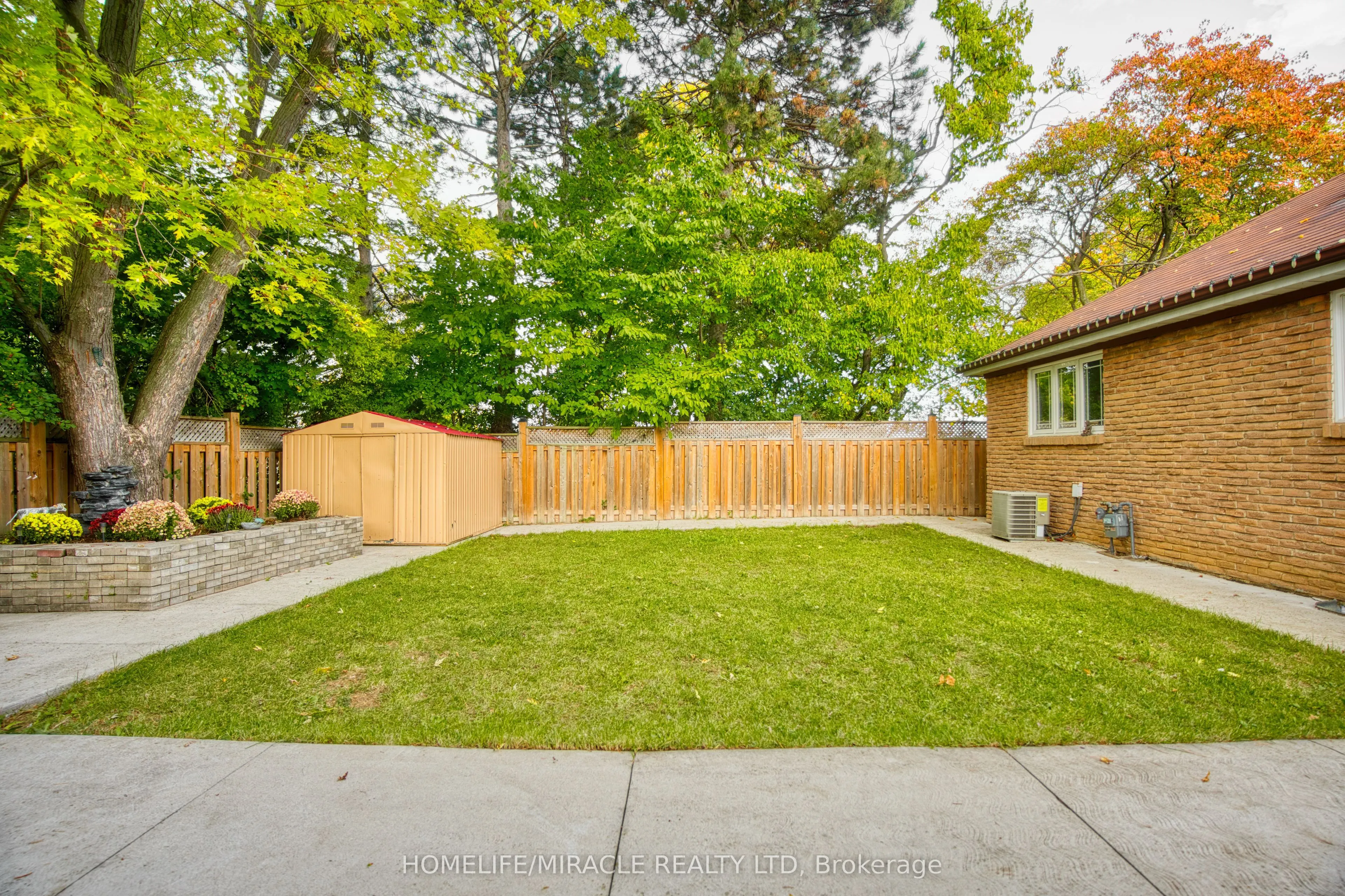 3353 Martins Pine Crescent, #409