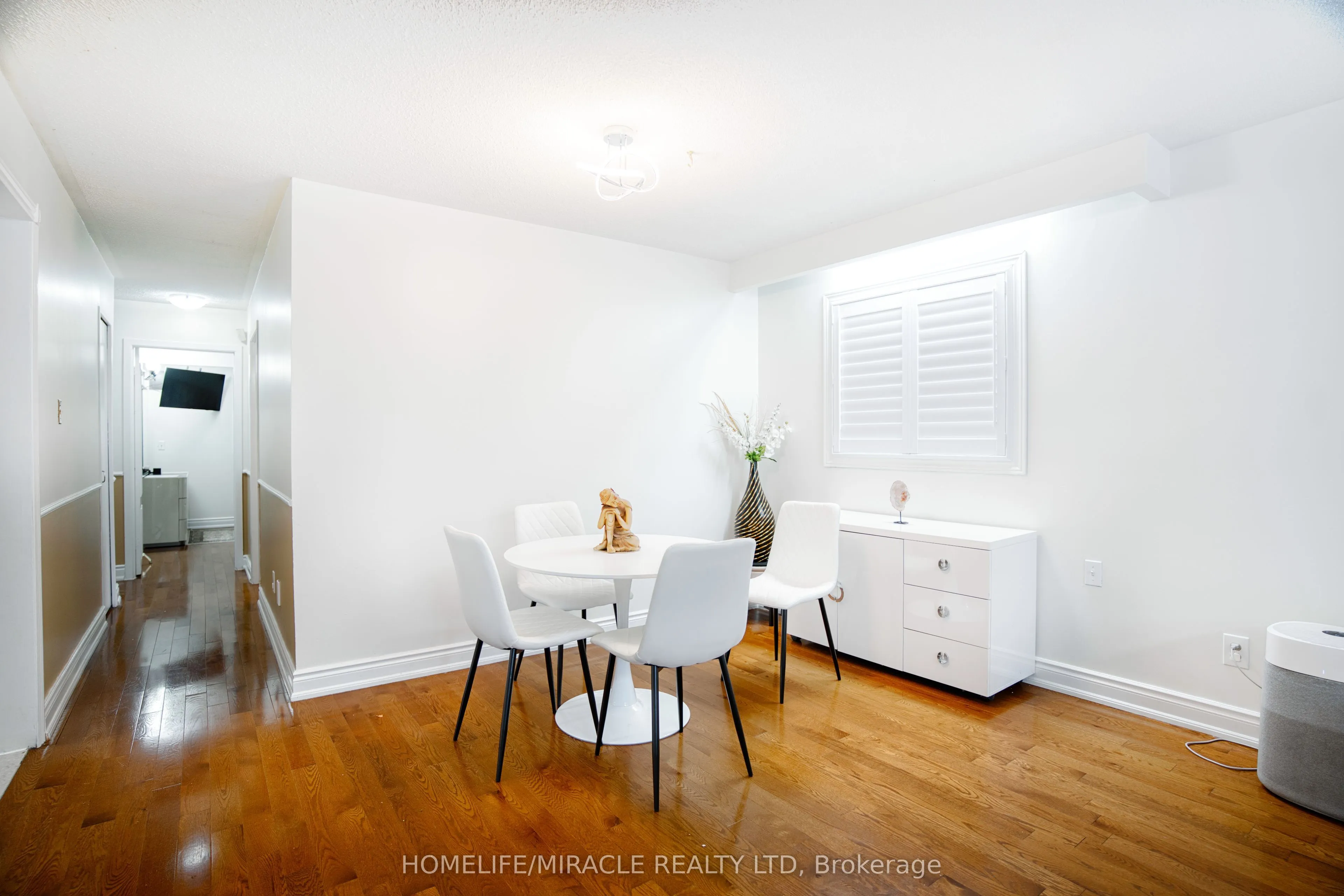 3353 Martins Pine Crescent, #409