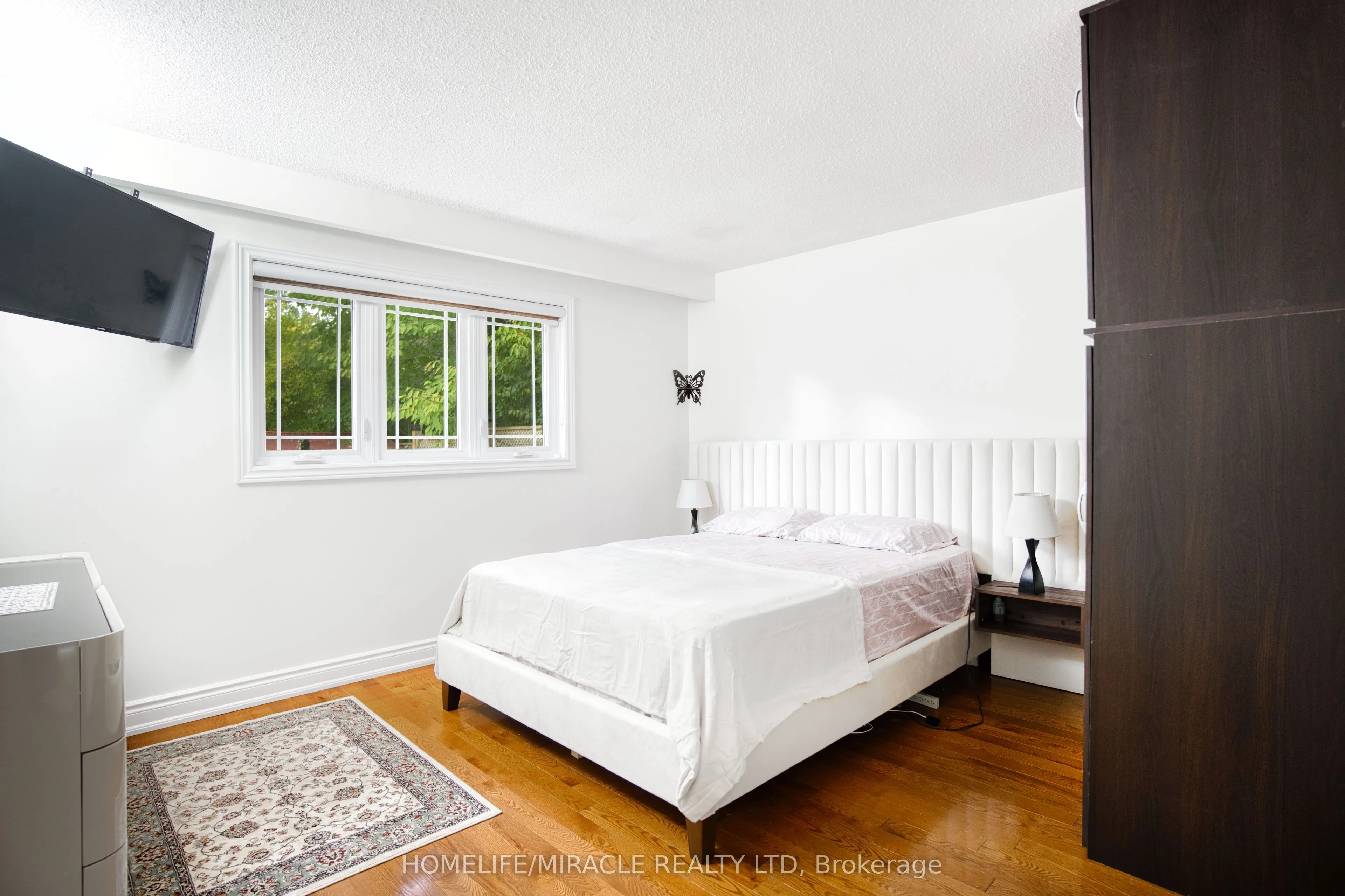 3353 Martins Pine Crescent, #409