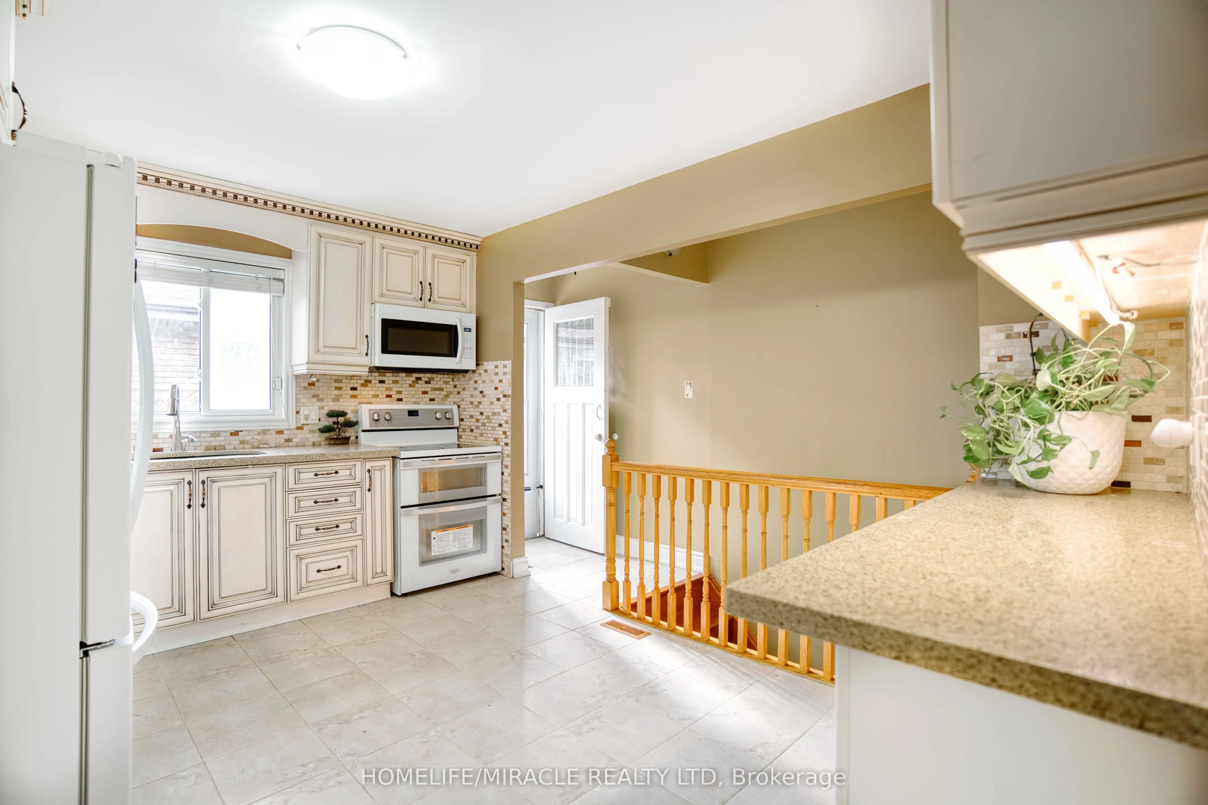 3353 Martins Pine Crescent, #409