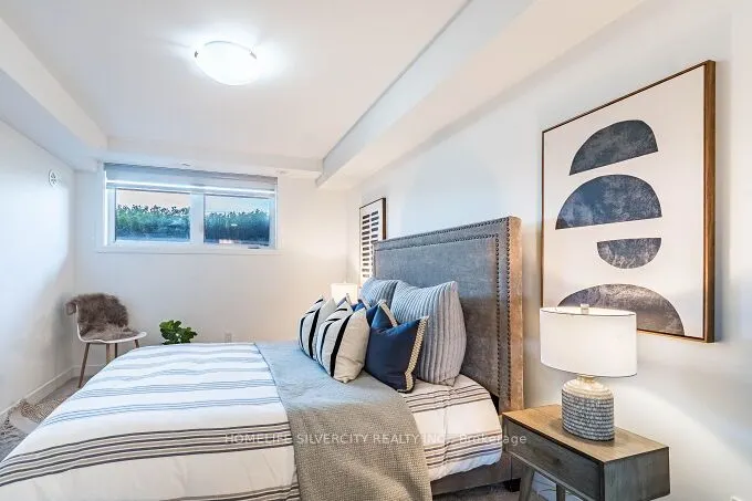 3058 Sixth Line, #104