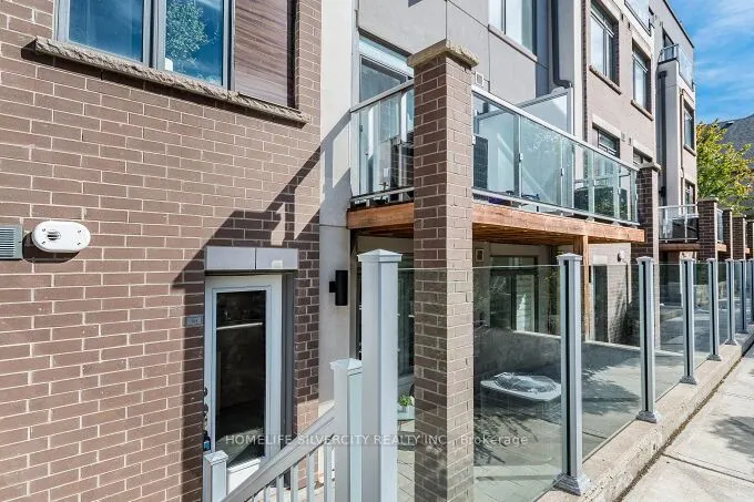 3058 Sixth Line, #104