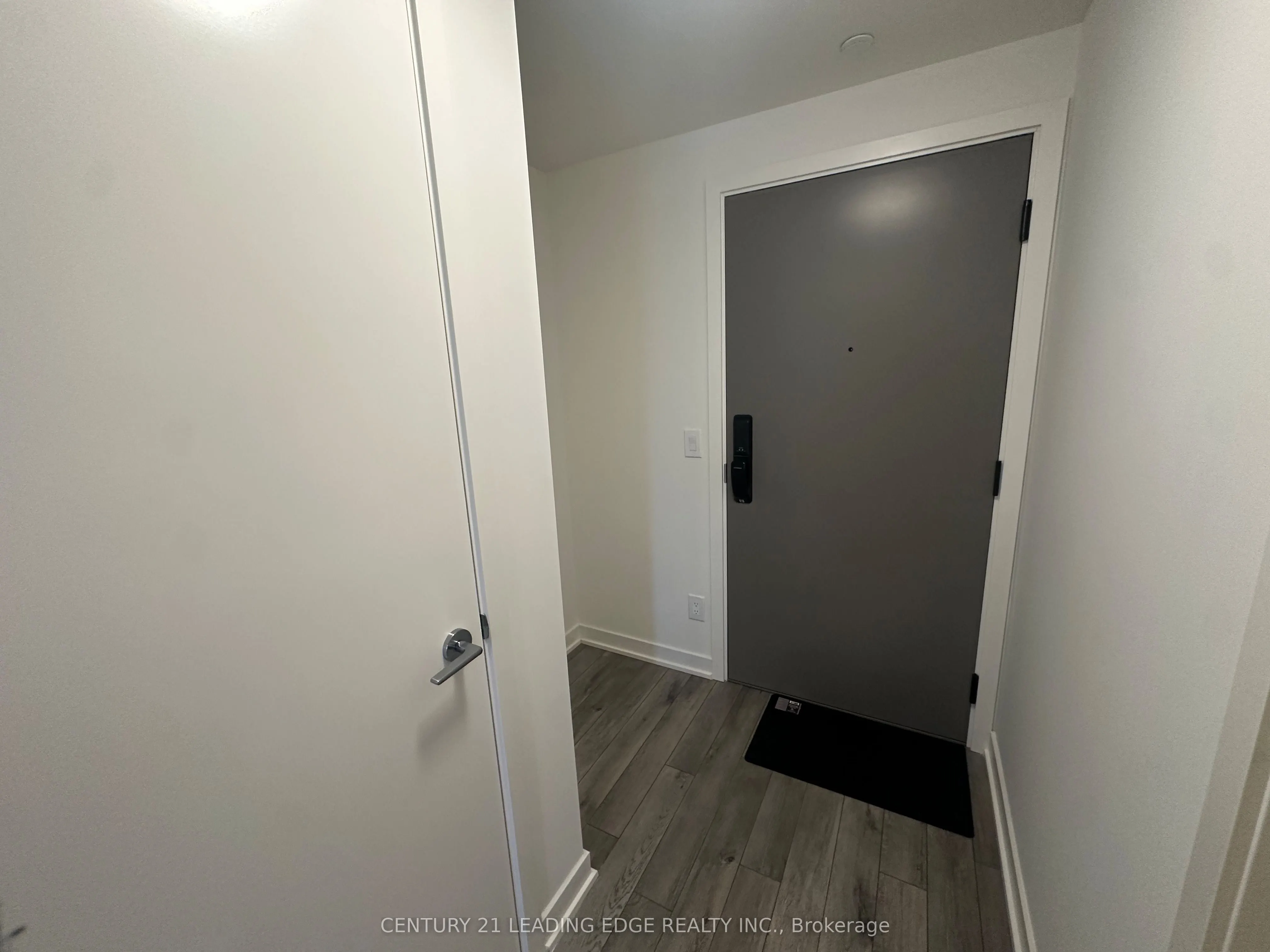 3071 Trafalgar Road, #610