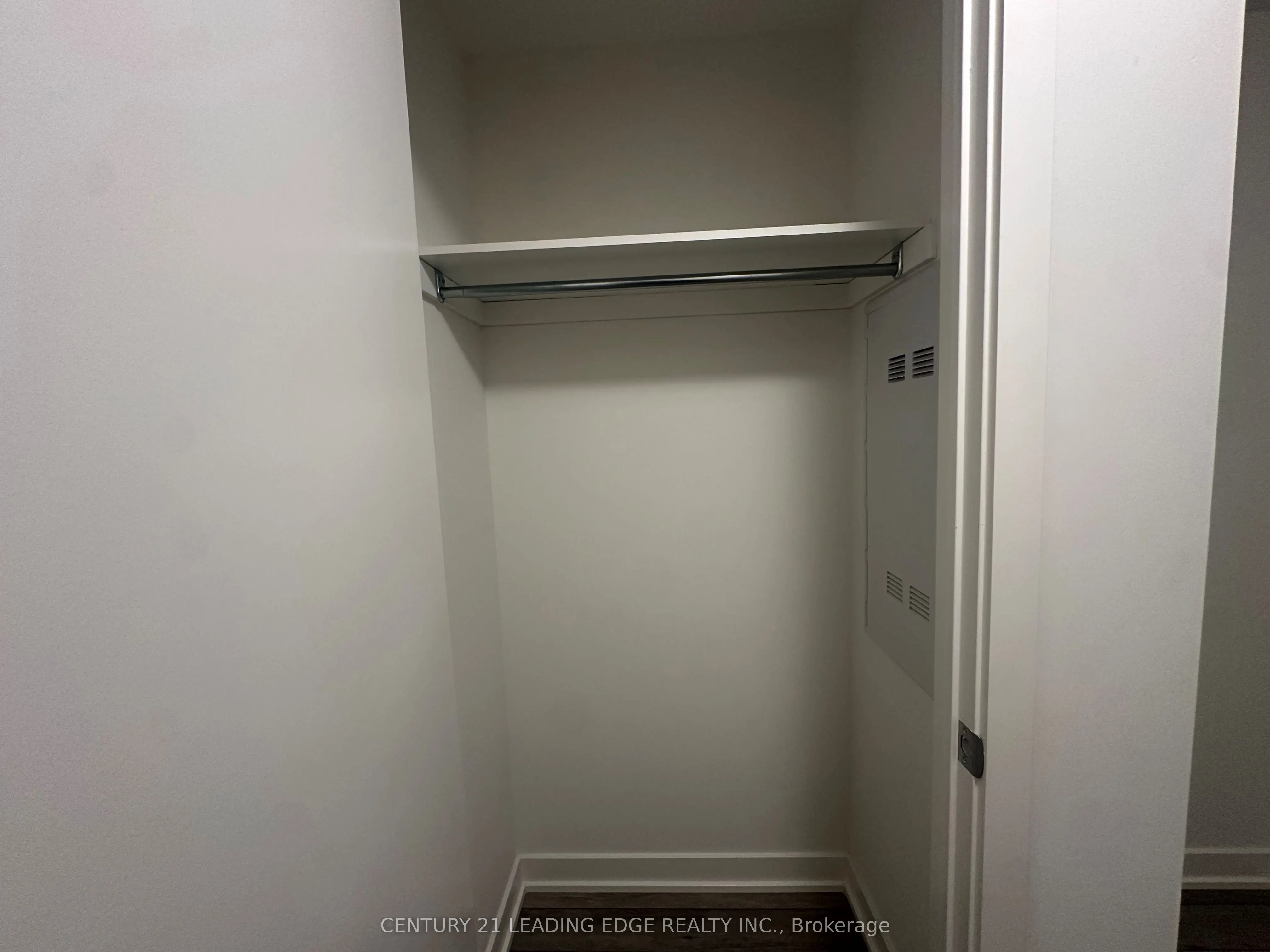 3071 Trafalgar Road, #610