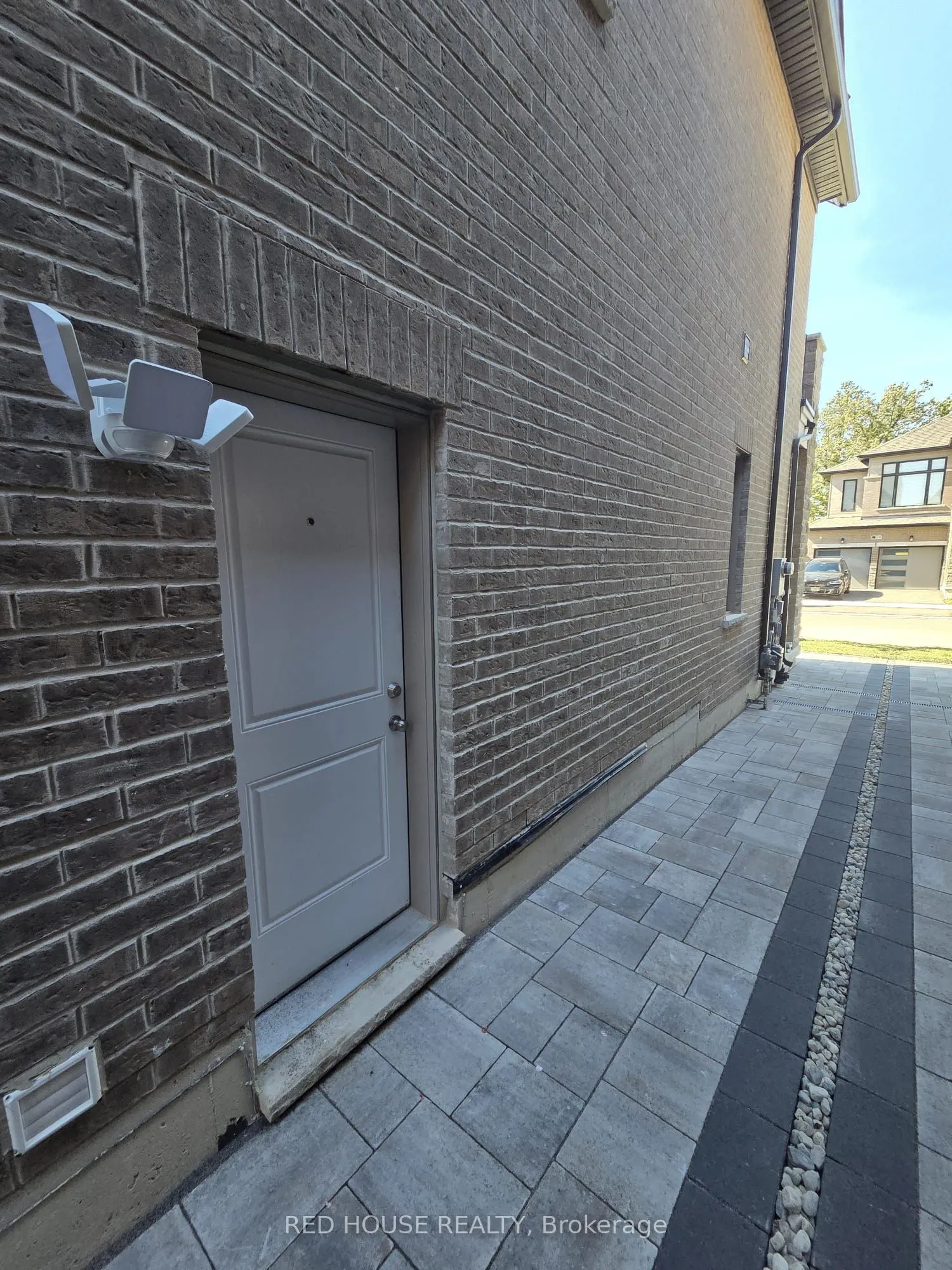 1414 Wellwood Terrace, #Basement