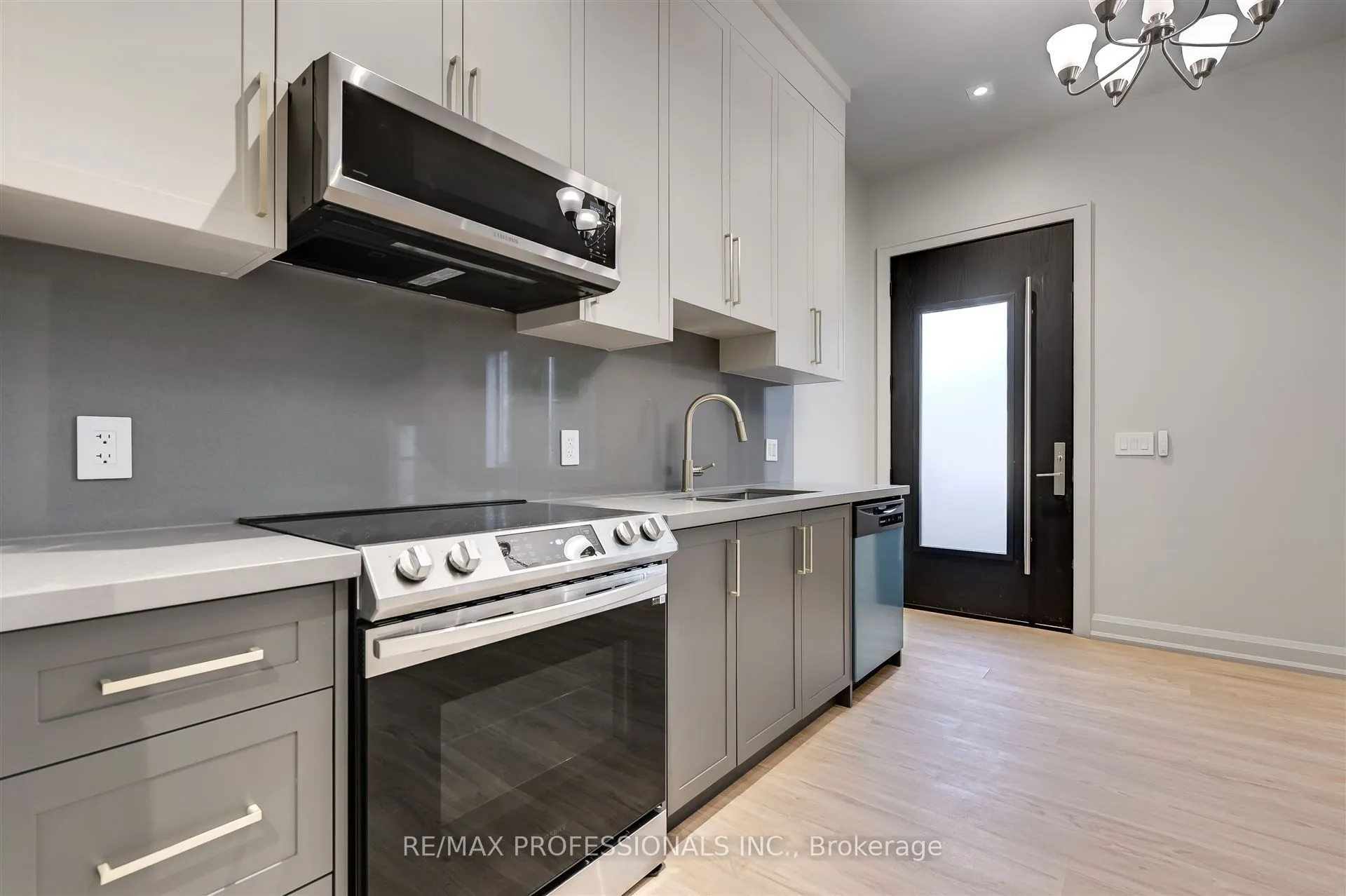 56 Shaver Avenue S, #Garden