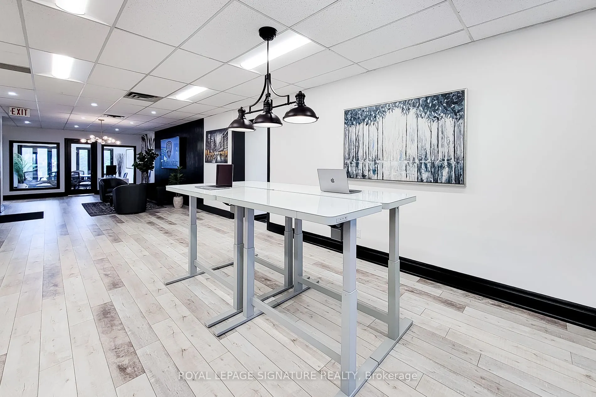 414 North Service Road E, #300