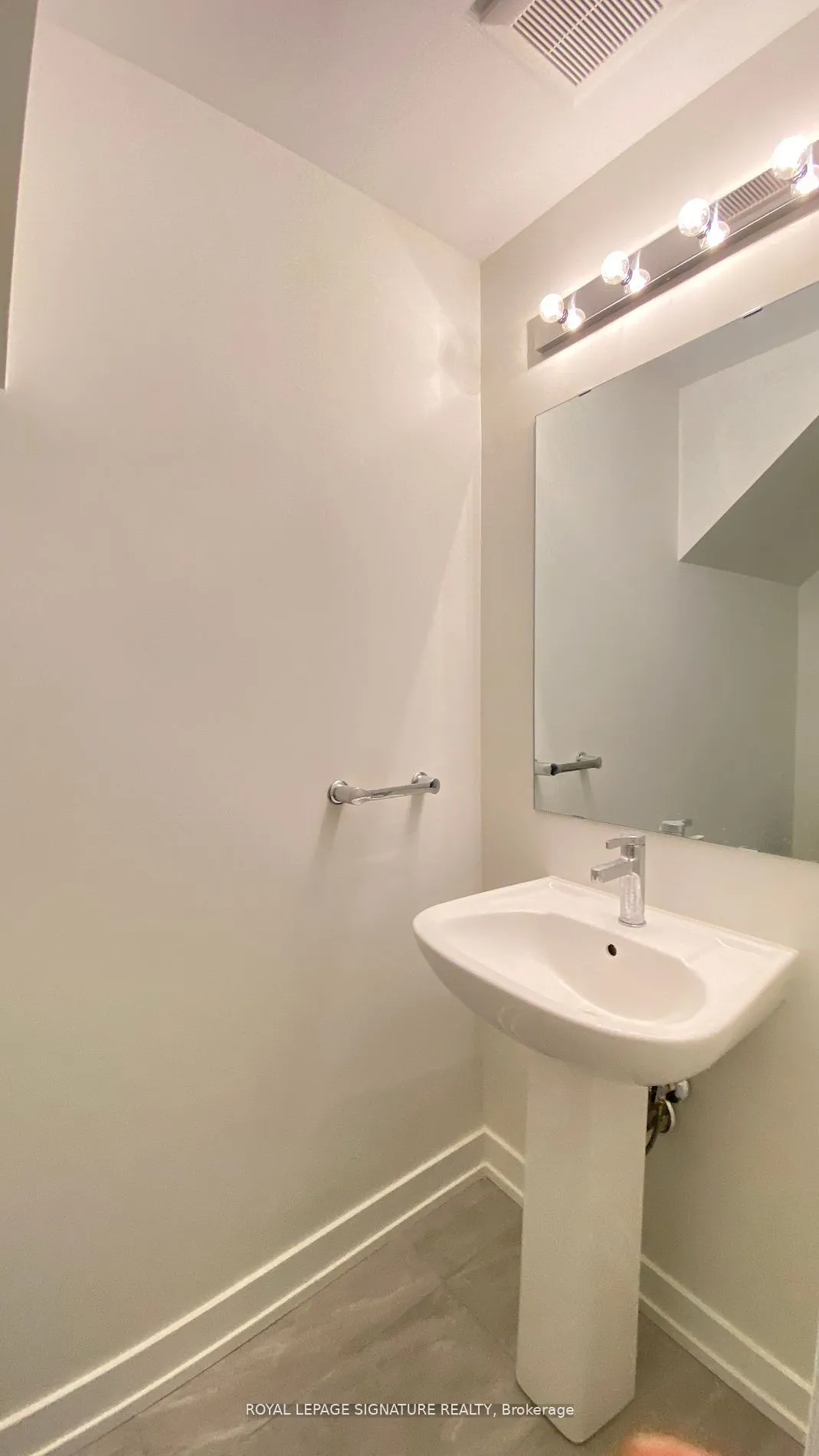 3566 Colonial Drive, #4