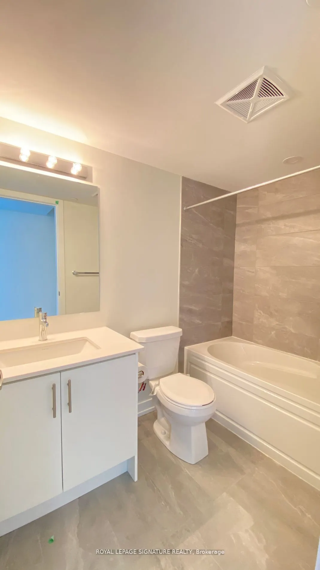 3566 Colonial Drive, #4