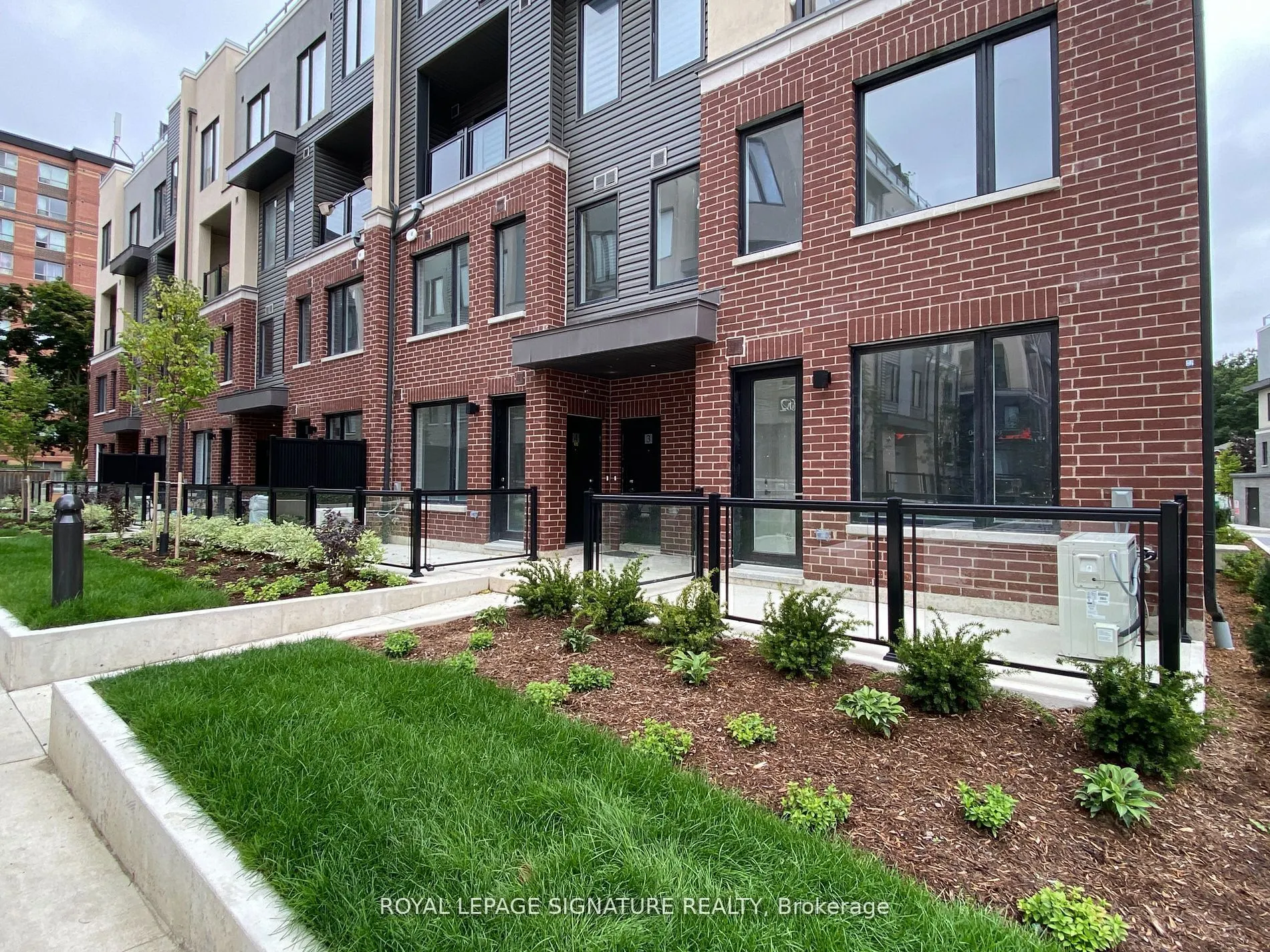 3566 Colonial Drive, #4