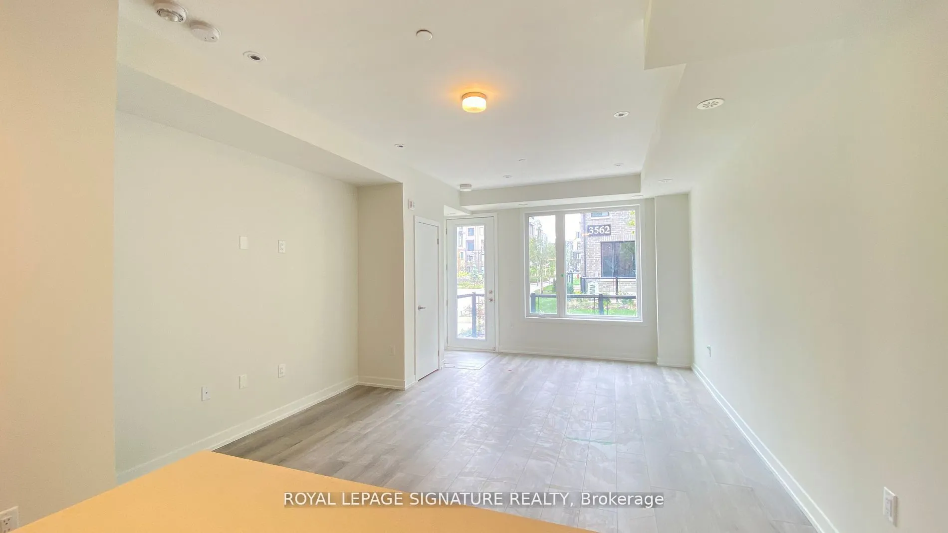 3566 Colonial Drive, #4