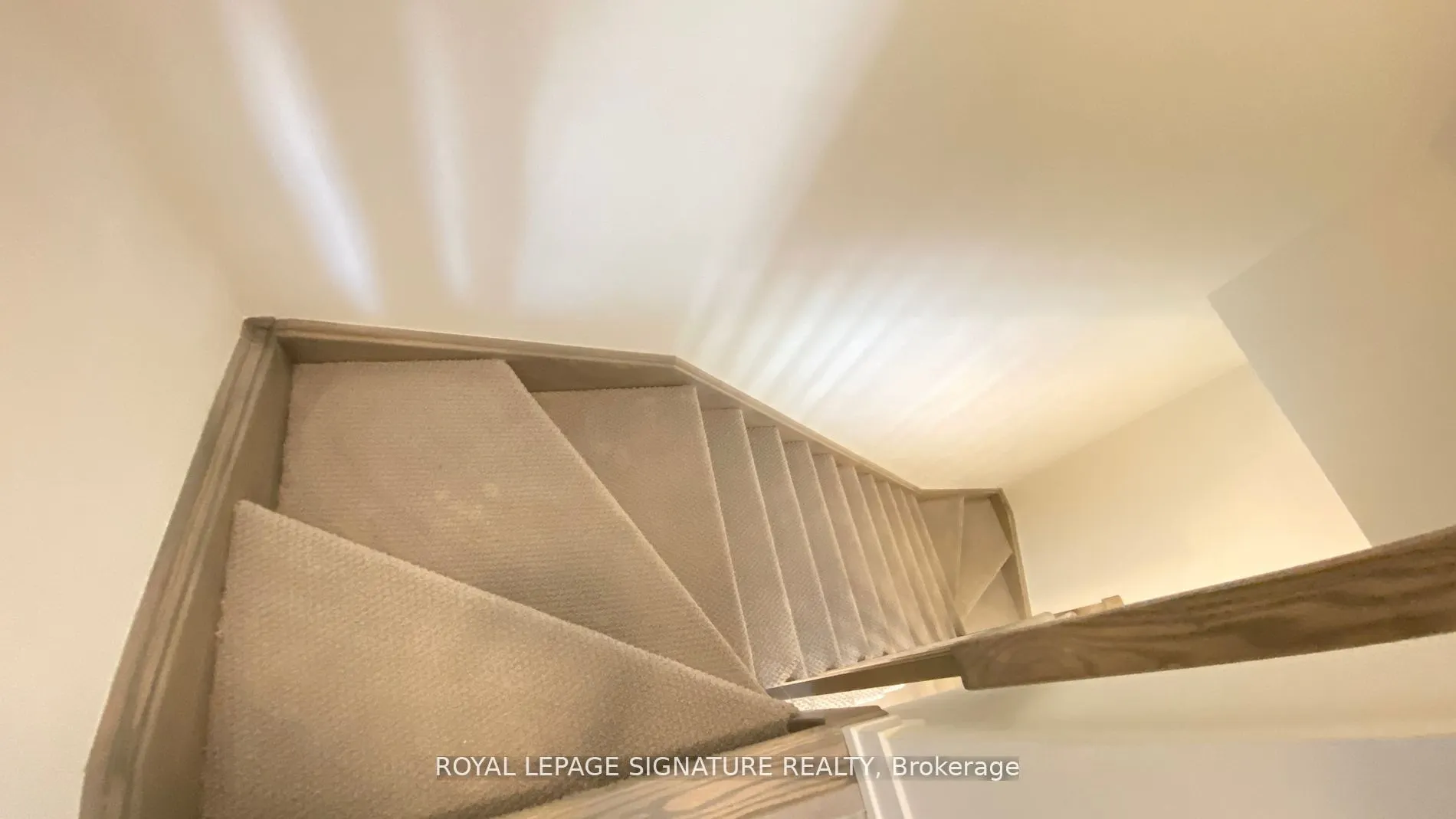 3566 Colonial Drive, #4