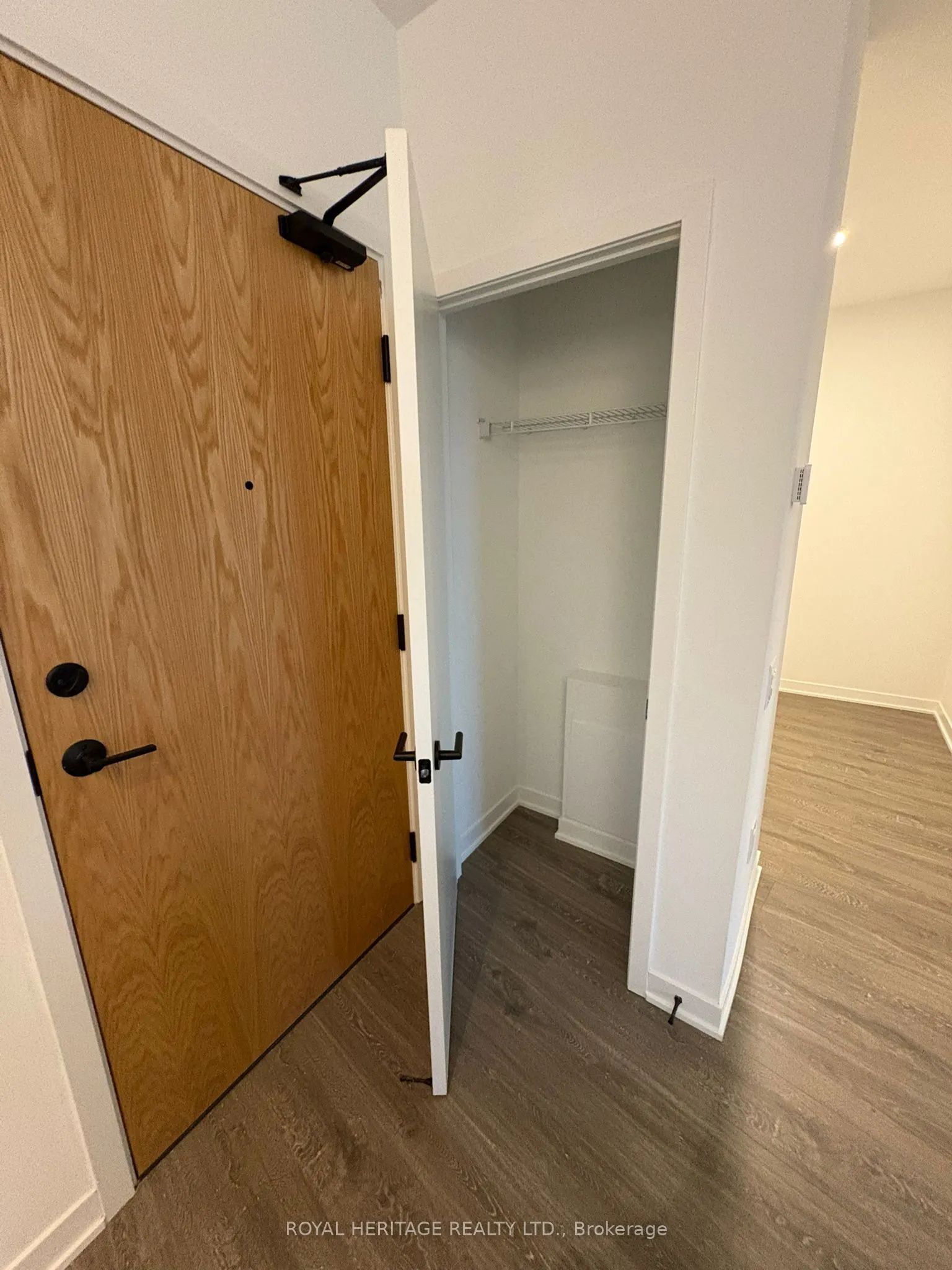 2495 Eglinton Avenue W, #11