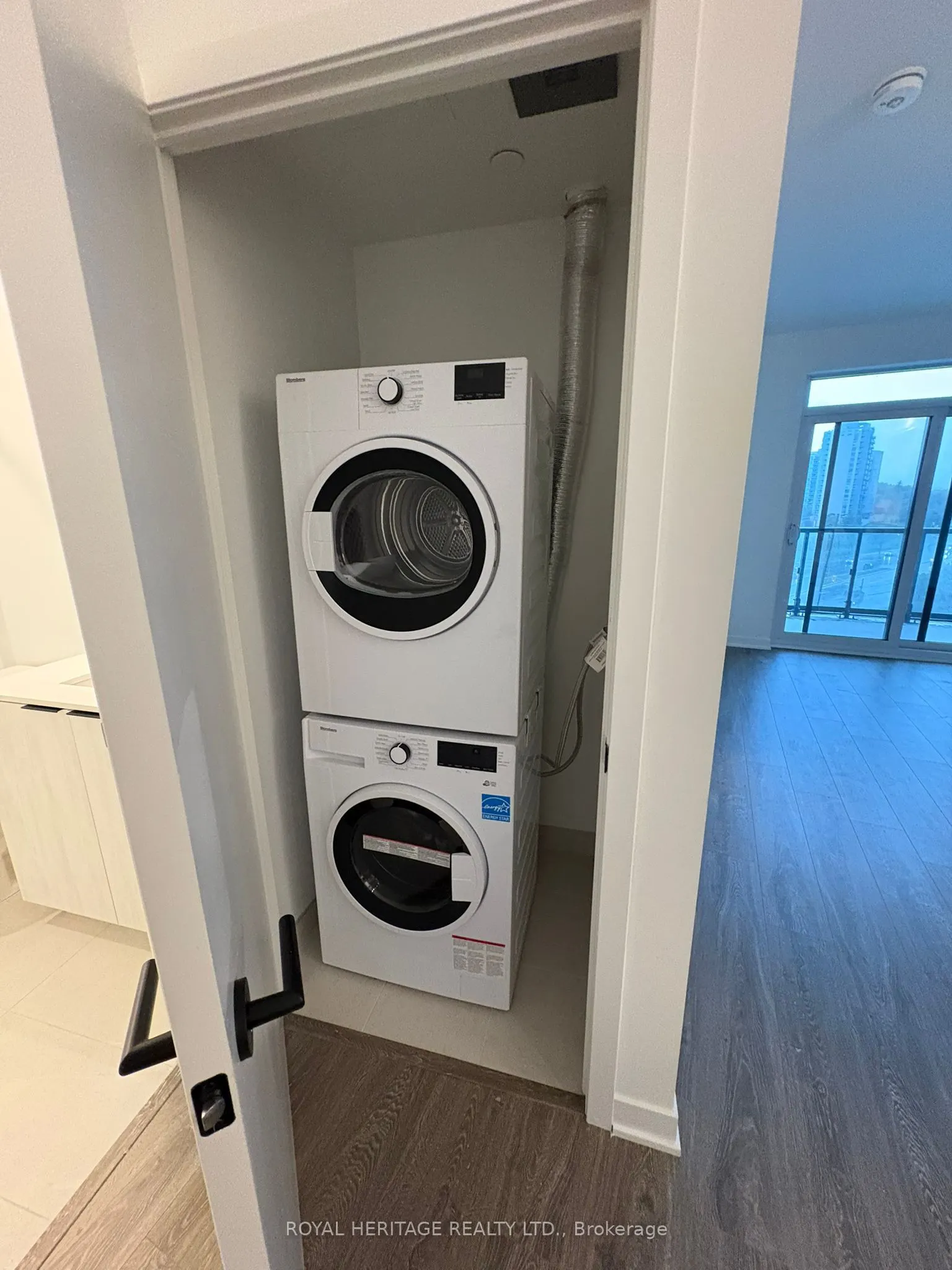 2495 Eglinton Avenue W, #11