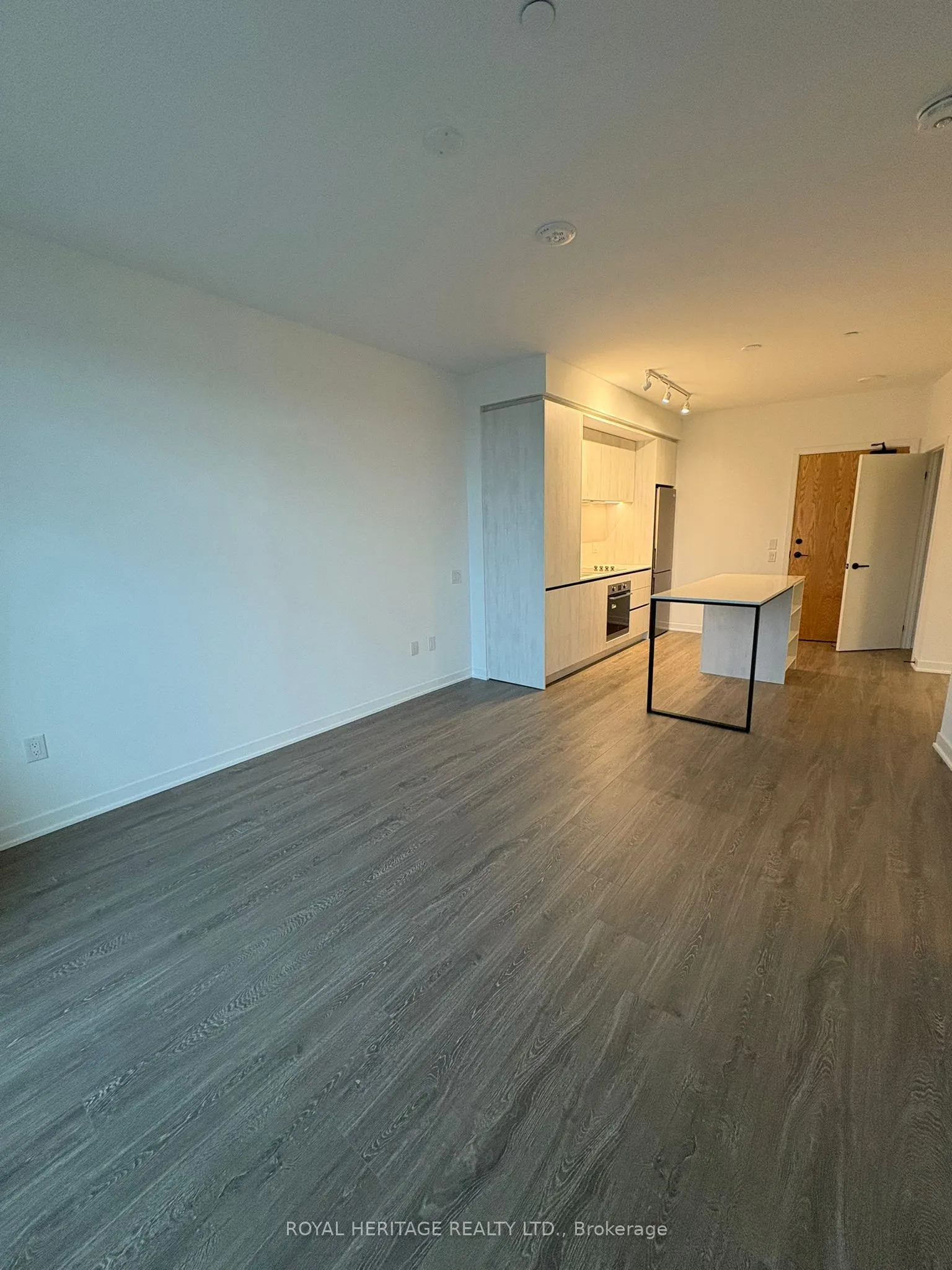 2495 Eglinton Avenue W, #11