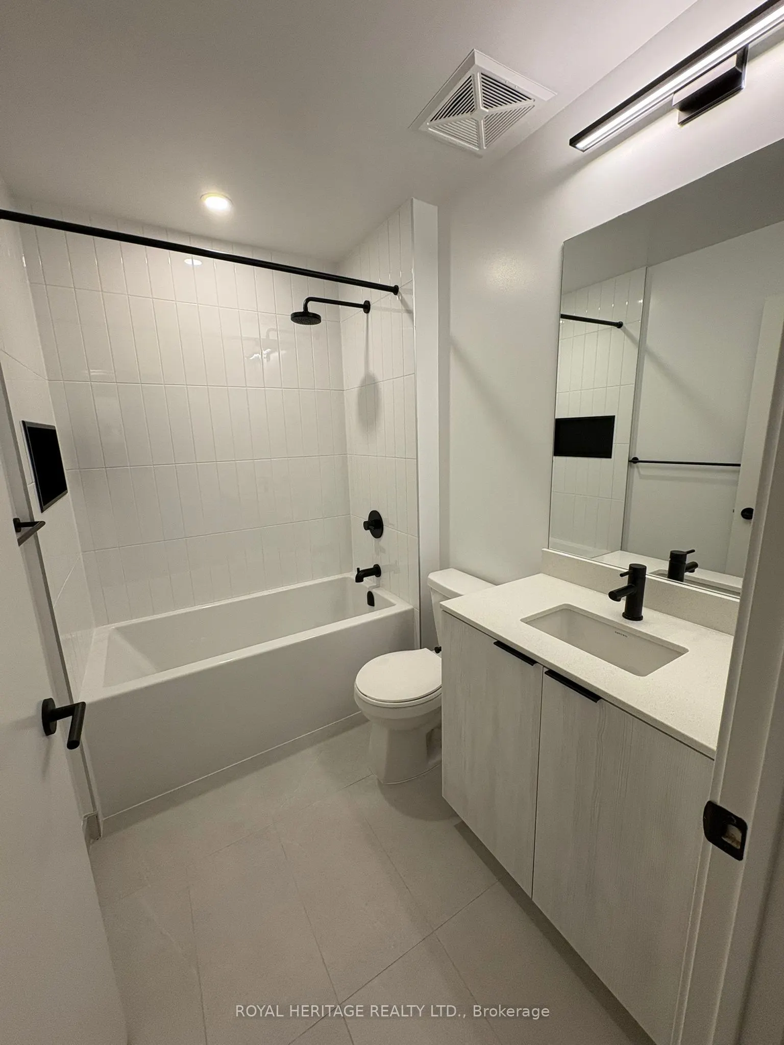 2495 Eglinton Avenue W, #11