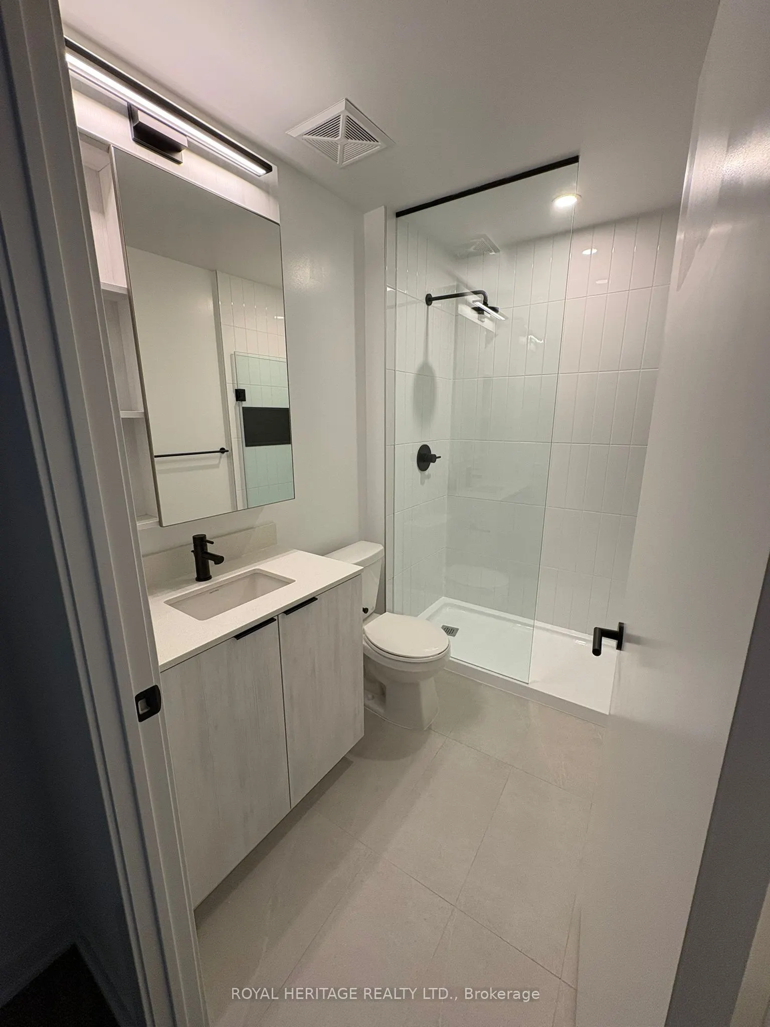 2495 Eglinton Avenue W, #11