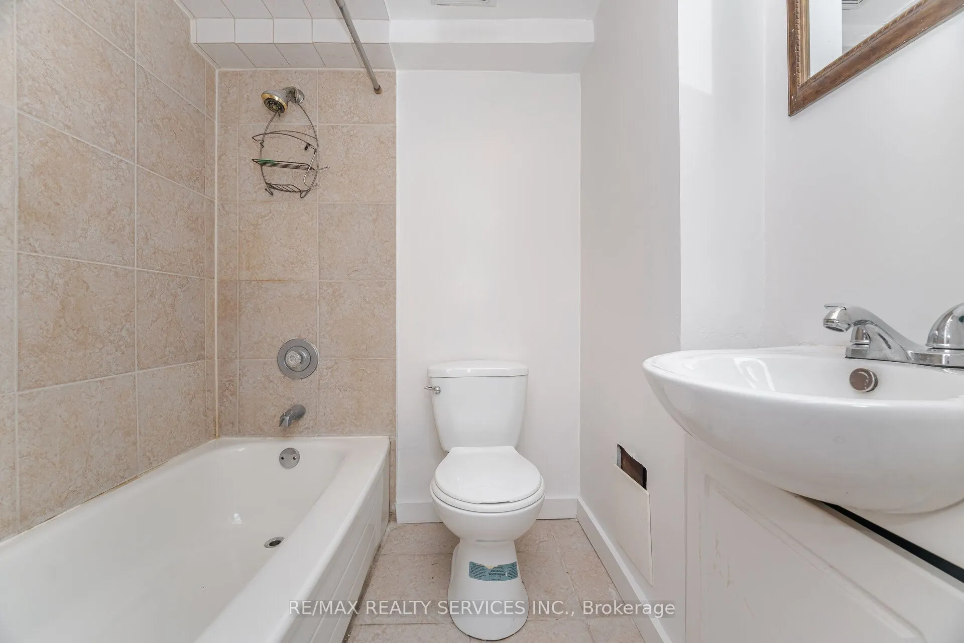 20 Greenhills Square