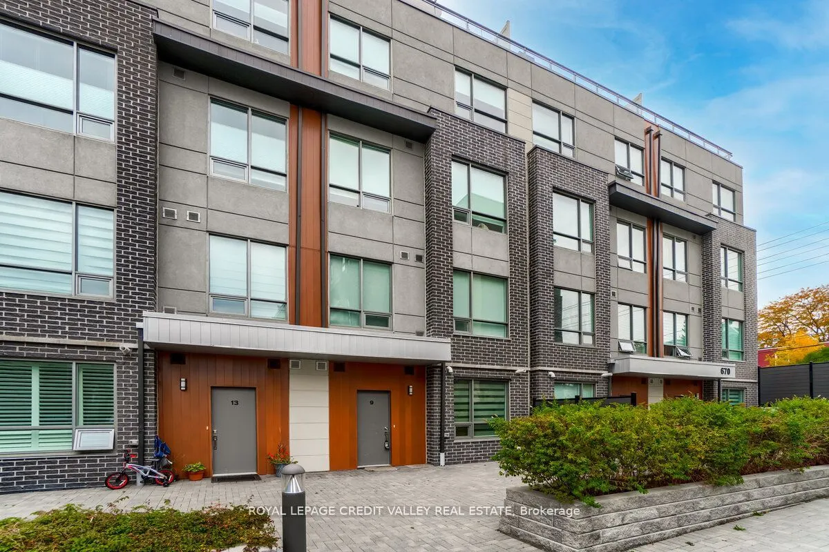 670 Atwater Avenue, #09