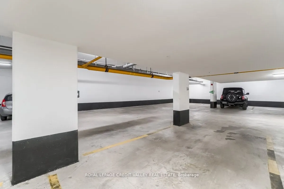 670 Atwater Avenue, #09