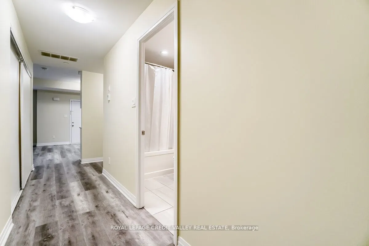 670 Atwater Avenue, #09