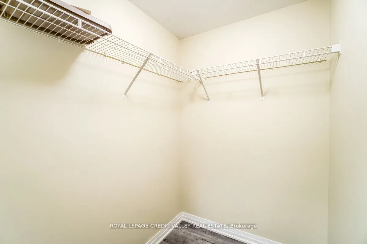 670 Atwater Avenue, #09