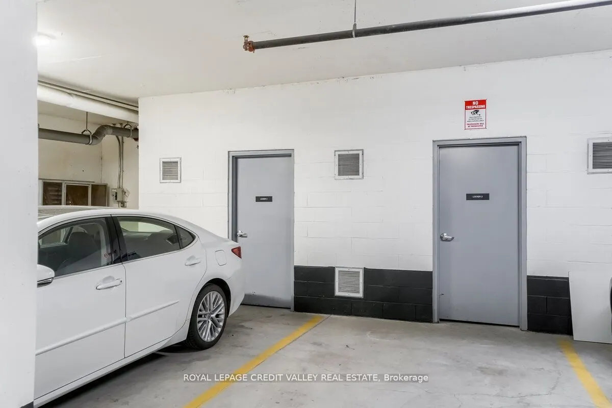 670 Atwater Avenue, #09