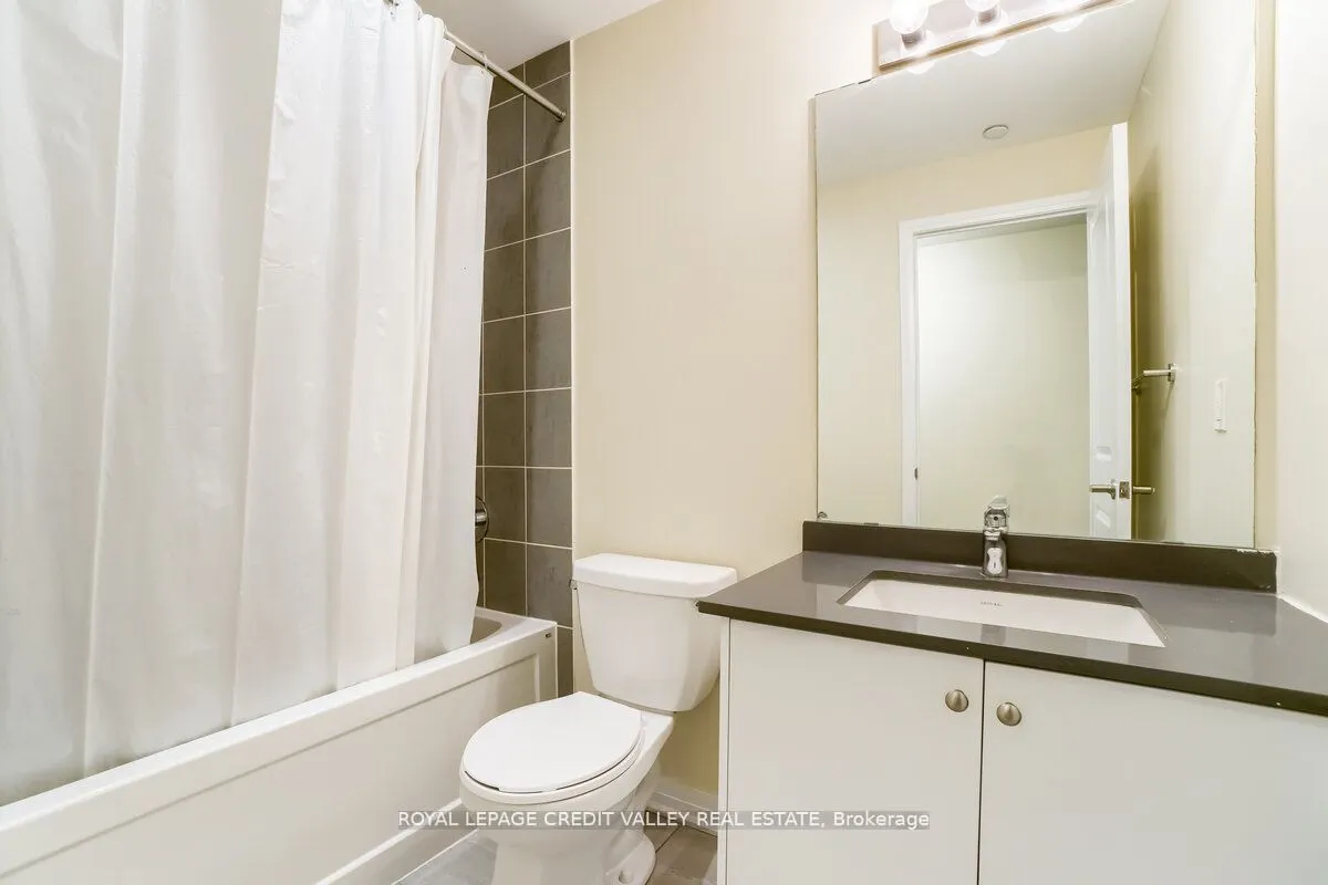 670 Atwater Avenue, #09