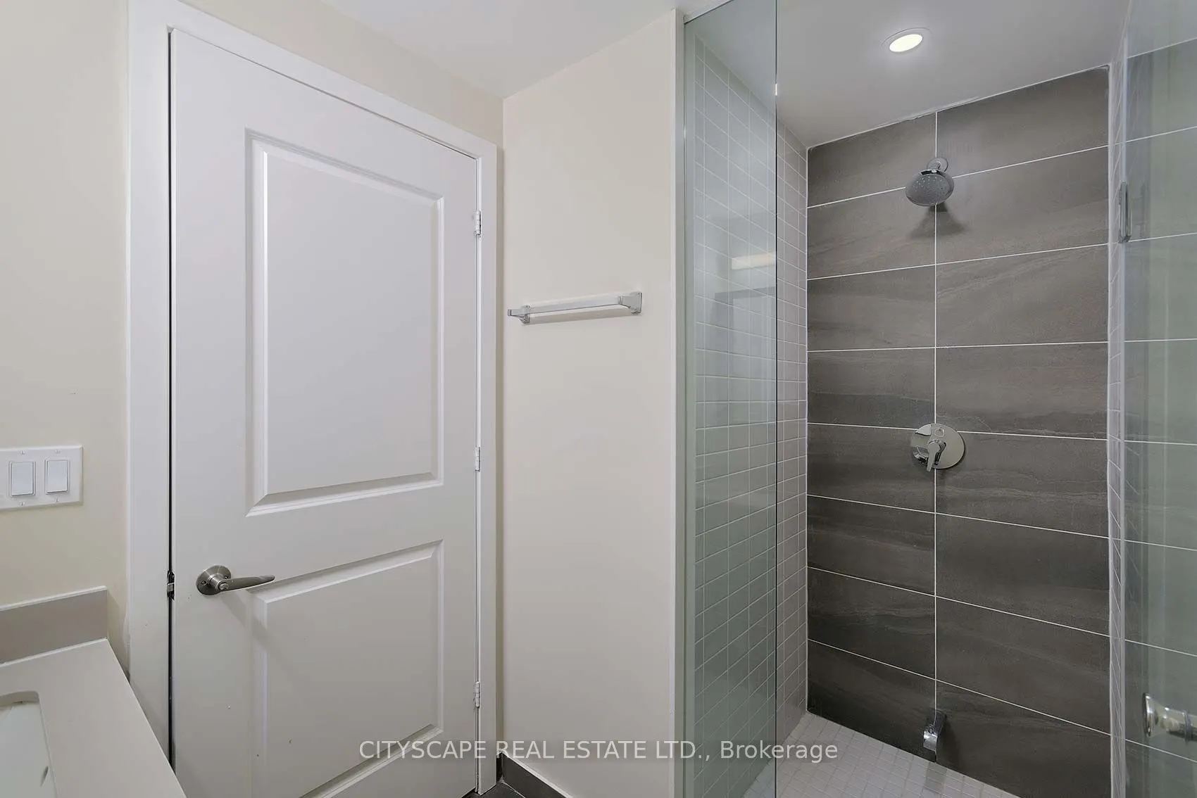 4655 Metcalfe Avenue, #1804