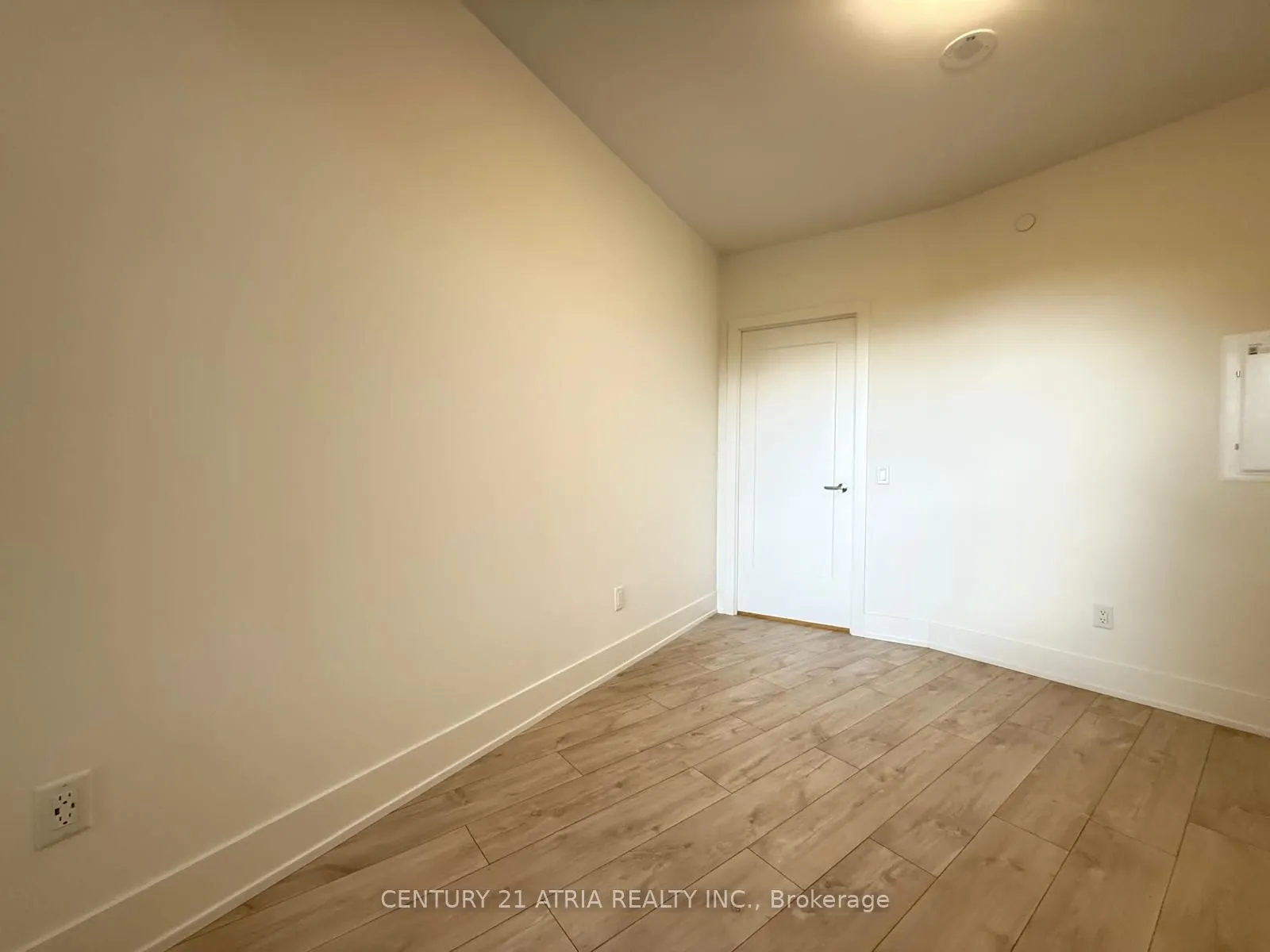 259 THE KINGSWAY, #225