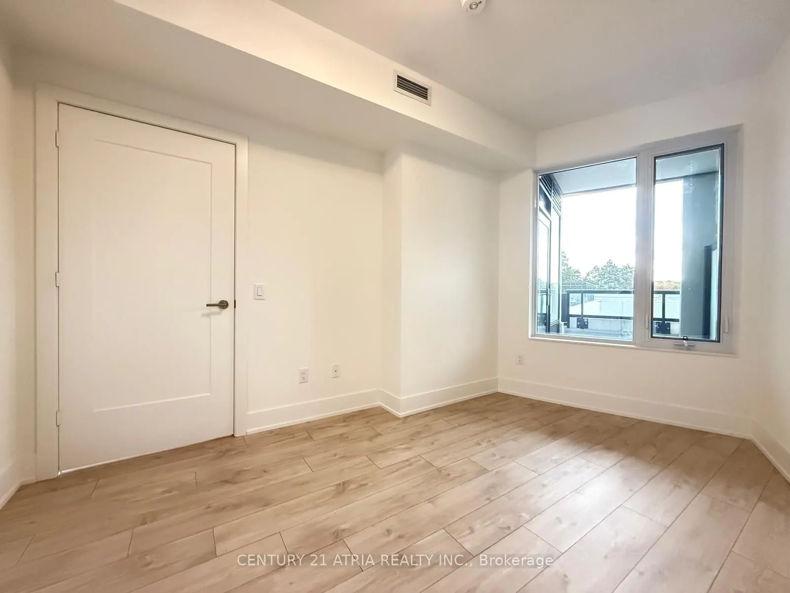 259 THE KINGSWAY, #225