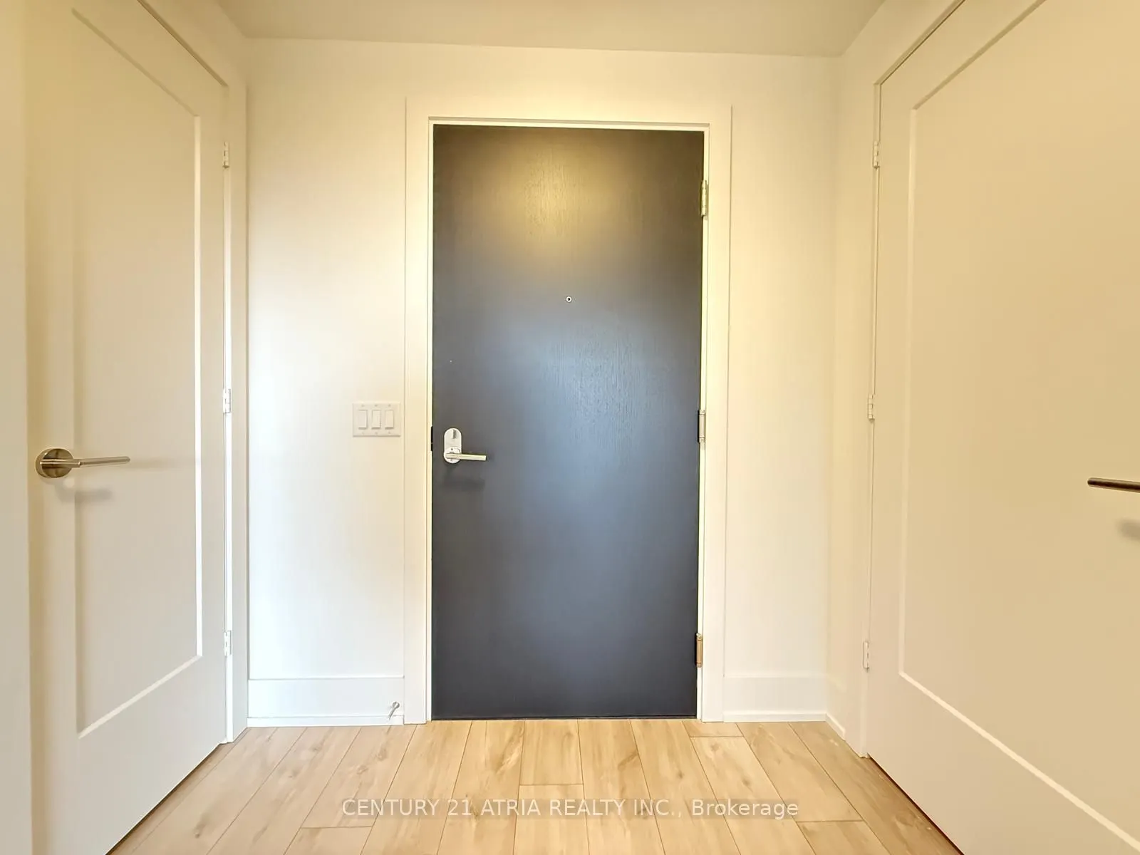 259 THE KINGSWAY, #225