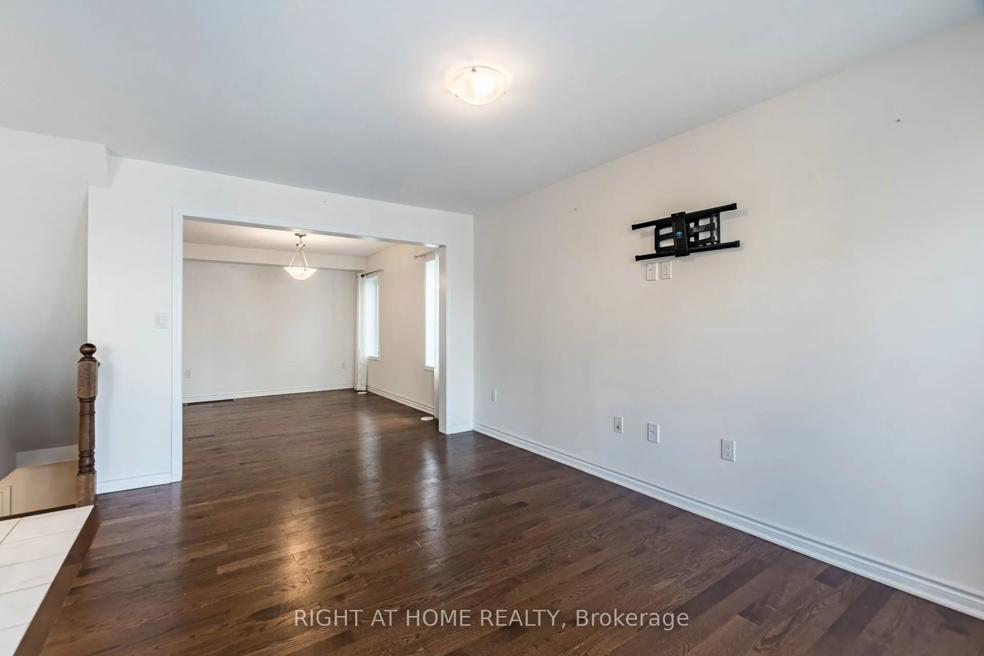 1000 Asleton Boulevard, #98