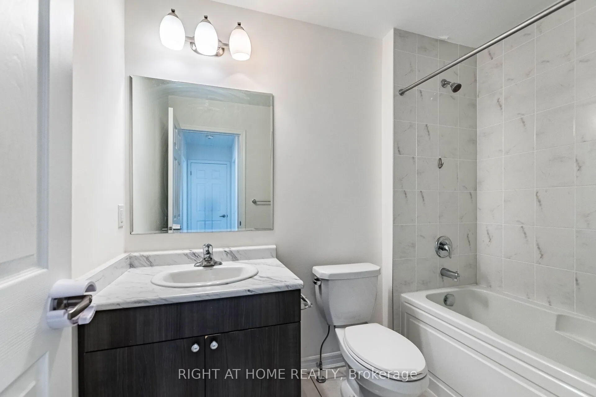 1000 Asleton Boulevard, #98