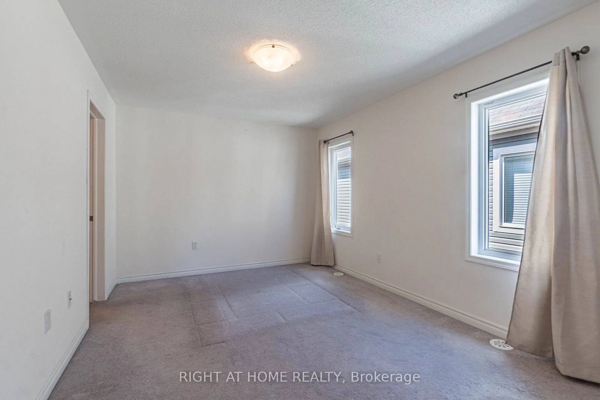 1000 Asleton Boulevard, #98