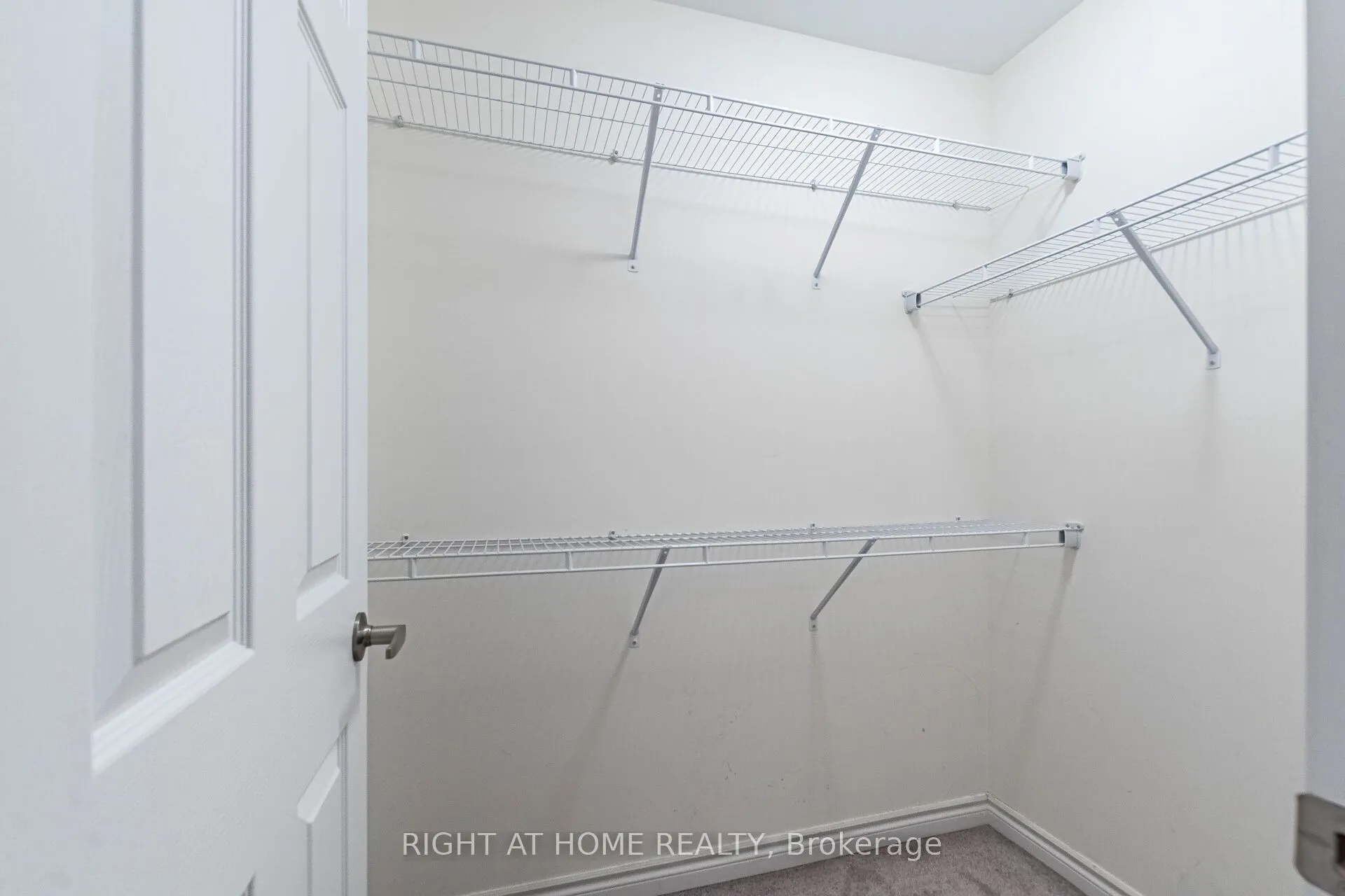 1000 Asleton Boulevard, #98