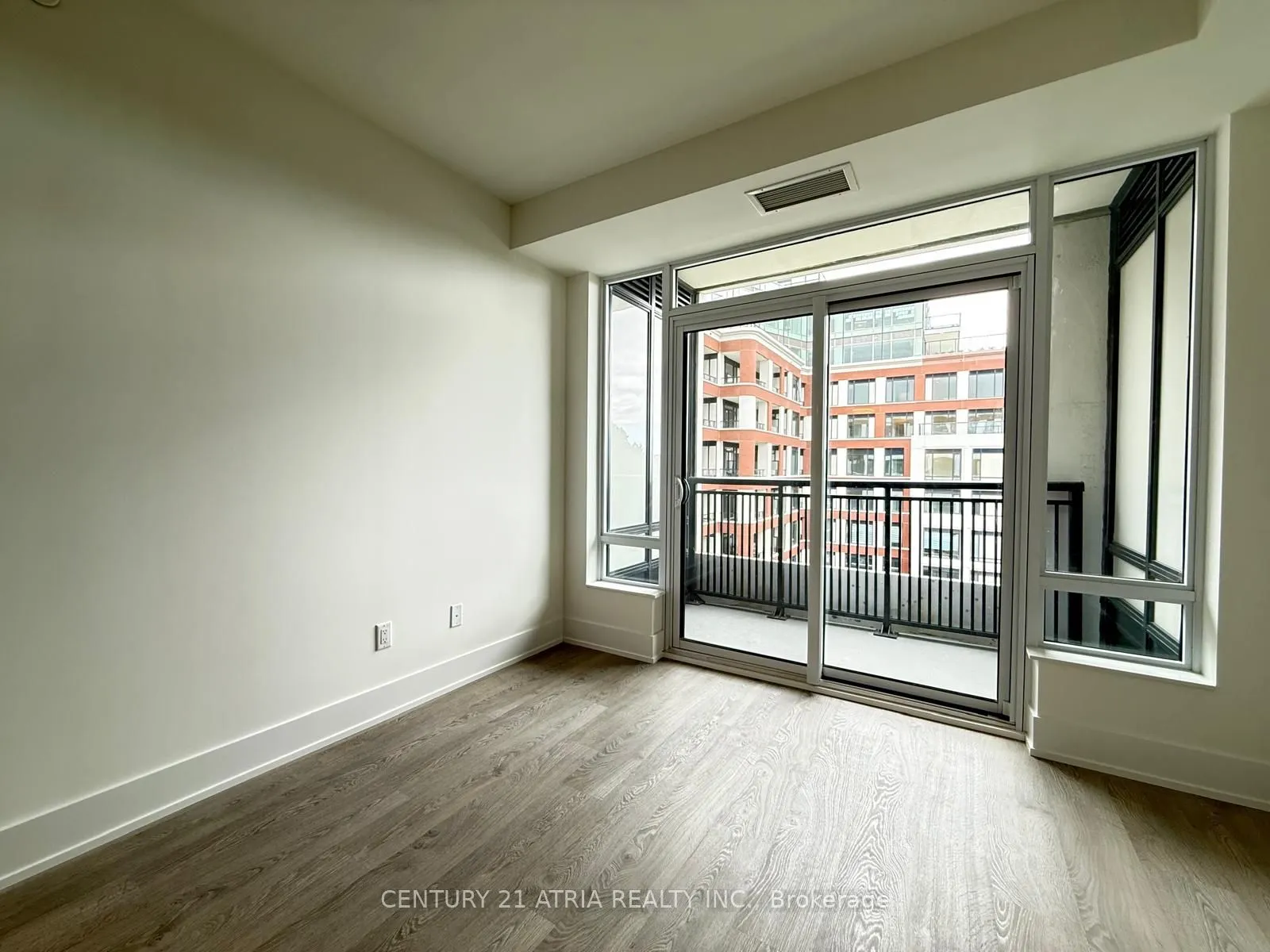 259 The Kingsway, #504