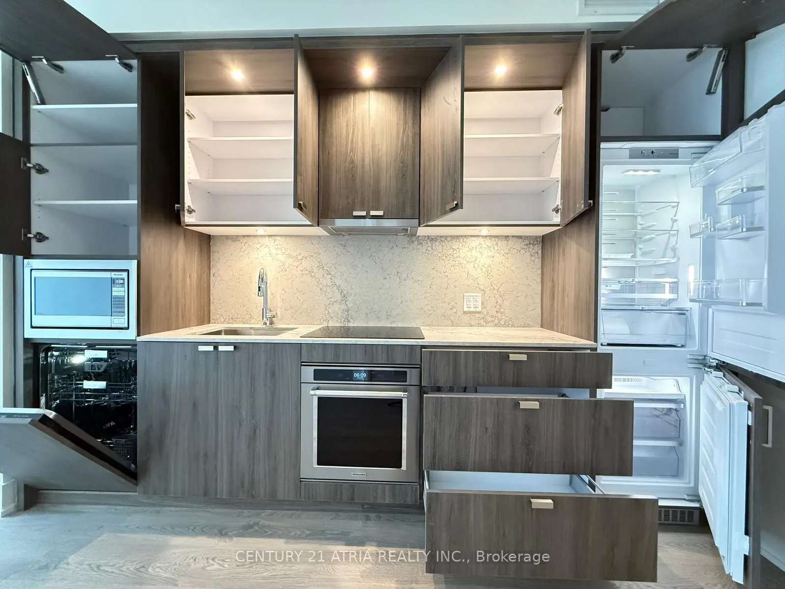 259 The Kingsway, #504